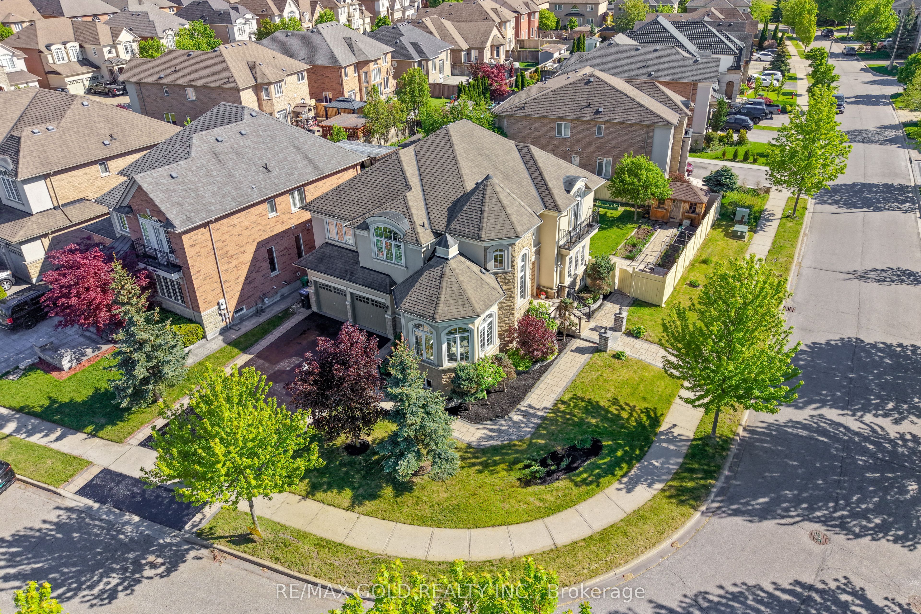 Additional image 4 of 18 Hampton Springs Drive, Brampton, ON, L6P 2W4