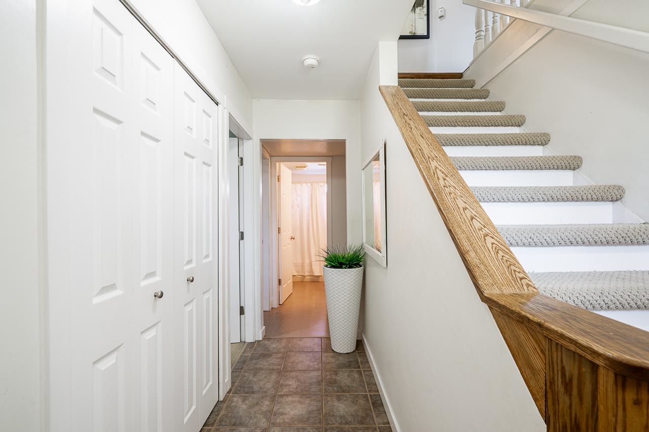 Additional image 2 of 11101 143a Street, Surrey, BC, V3R 3M5