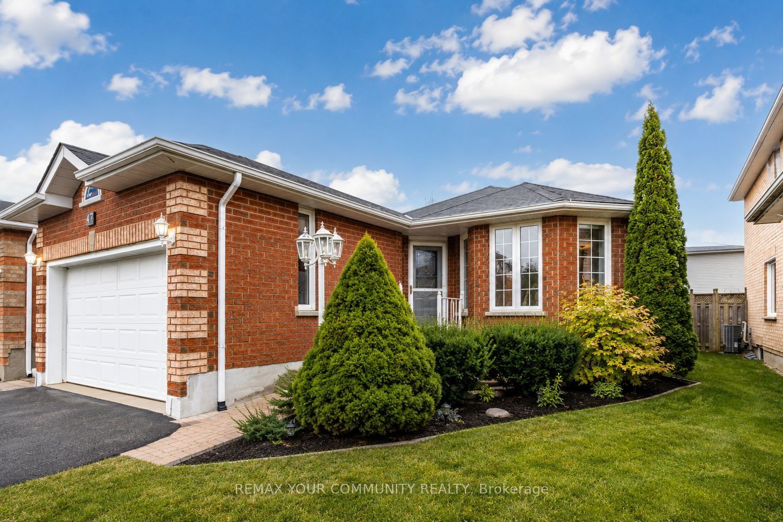 47 Mcveigh Drive, Barrie, ON, L4N 7E4 photo 2