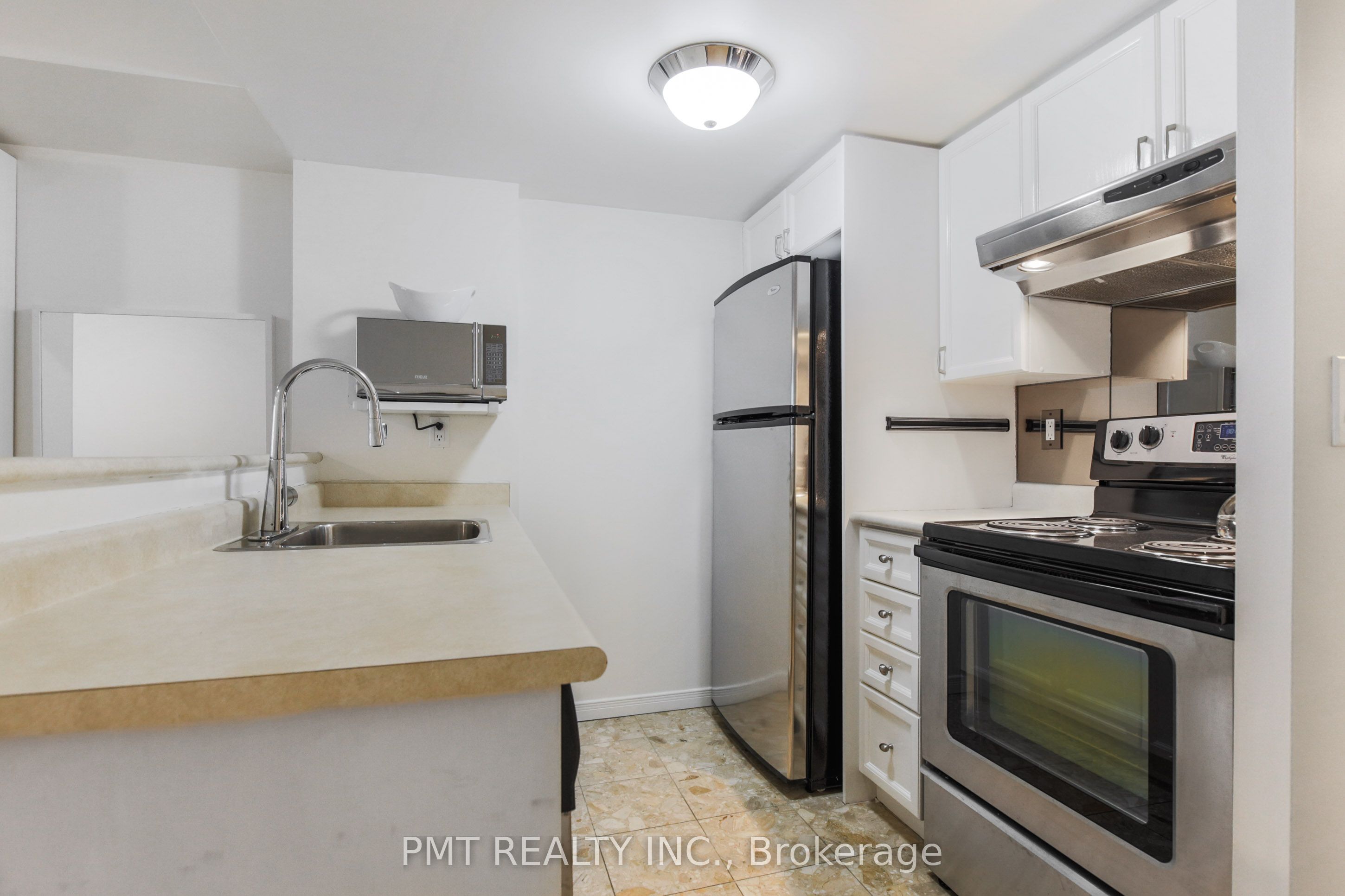 340-109 Front Street E, Toronto, ON, M5A 4P7 photo 4