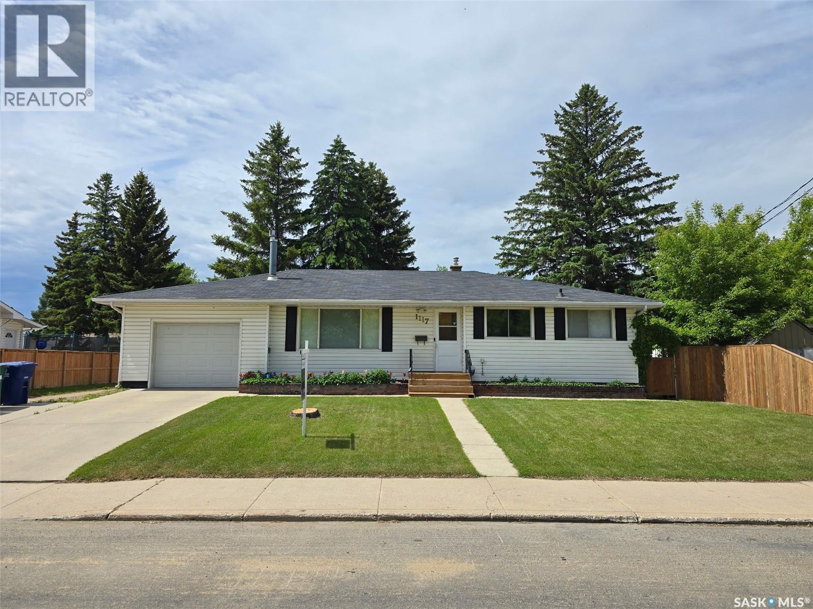 1117 Elevator Road, Saskatoon, SK, S7M3X1