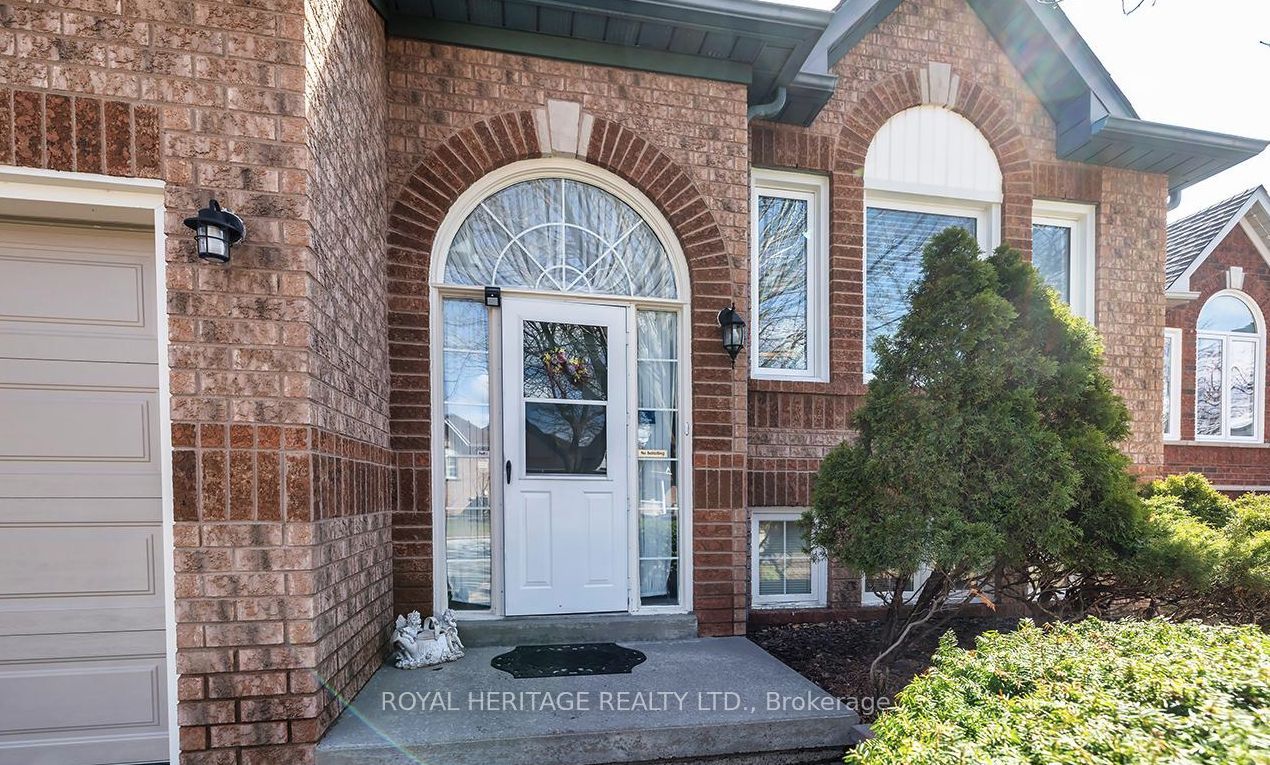 31 Thames Drive N, Whitby, ON, L1R 2M2 photo 3