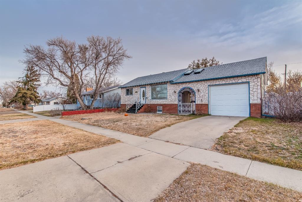 Additional image 3 of 219 4 Street SE, Redcliff, AB, T0J 2P0
