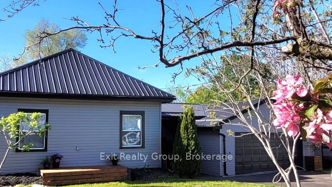 24 Wilkins Street, Belleville, ON, K8P 1P1
