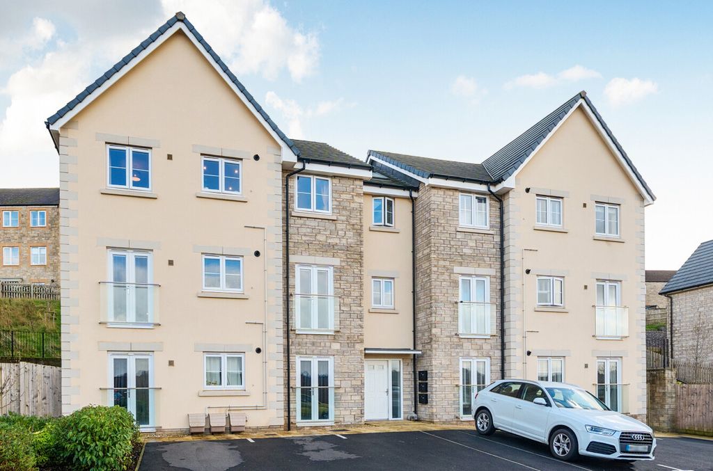 2 bed flat for saleOxleaze Way, Paulton, Bristol BS39