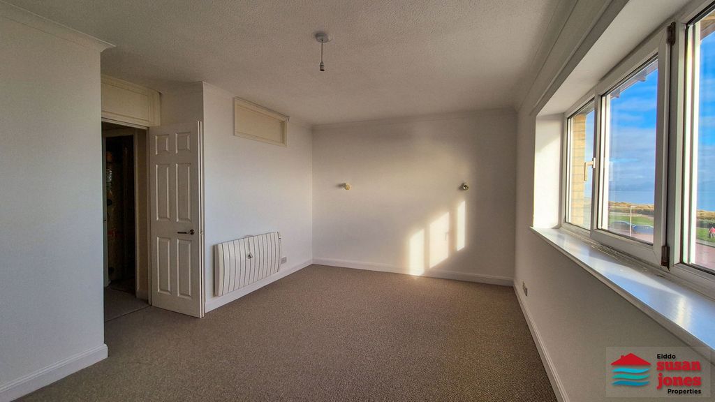 Additional image 14 of 3 bed terraced house for saleSouth Beach, Pwllheli LL53