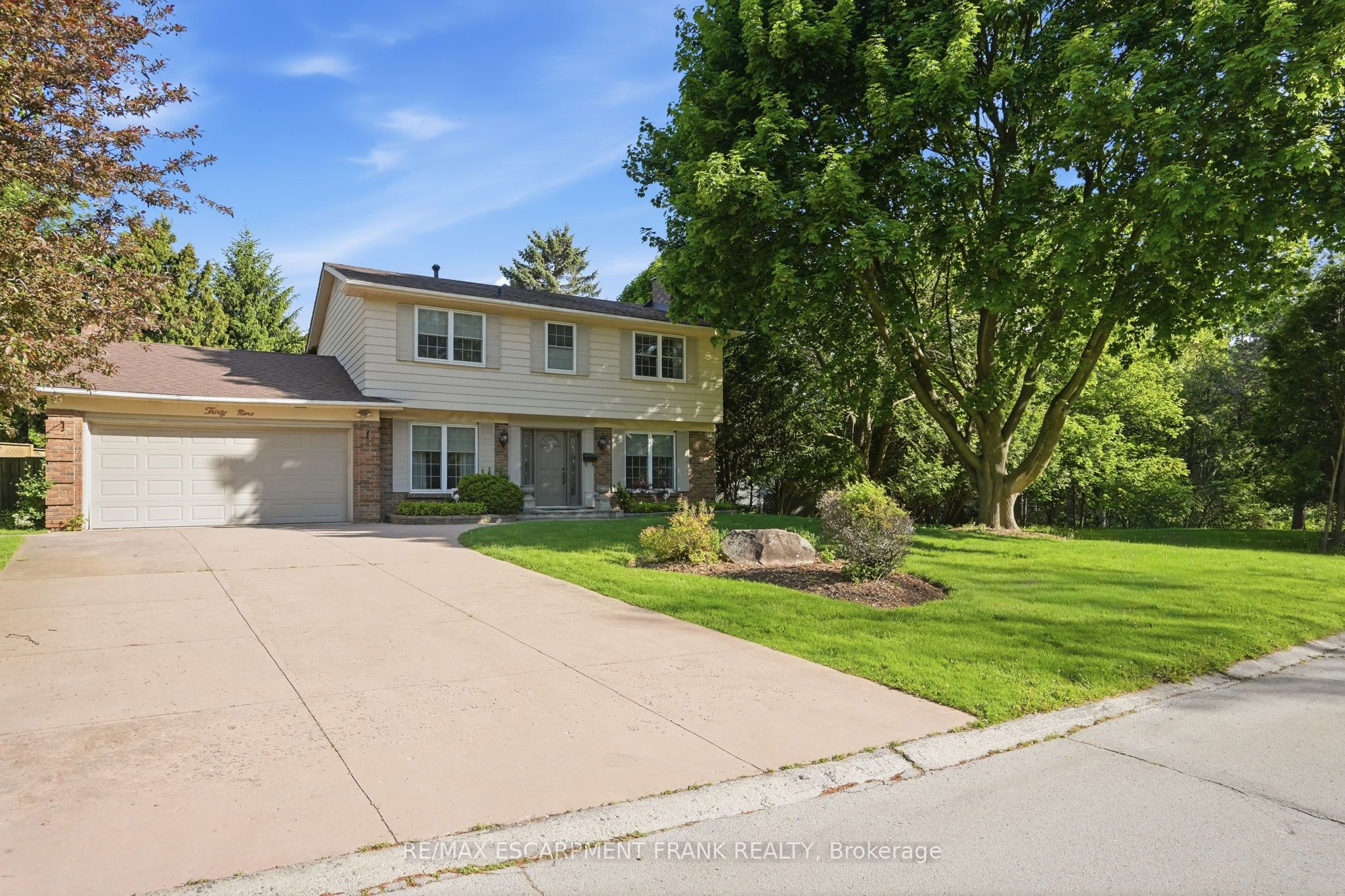 Additional image 4 of 39 Maureen Avenue, Hamilton, ON, L9G 3L7