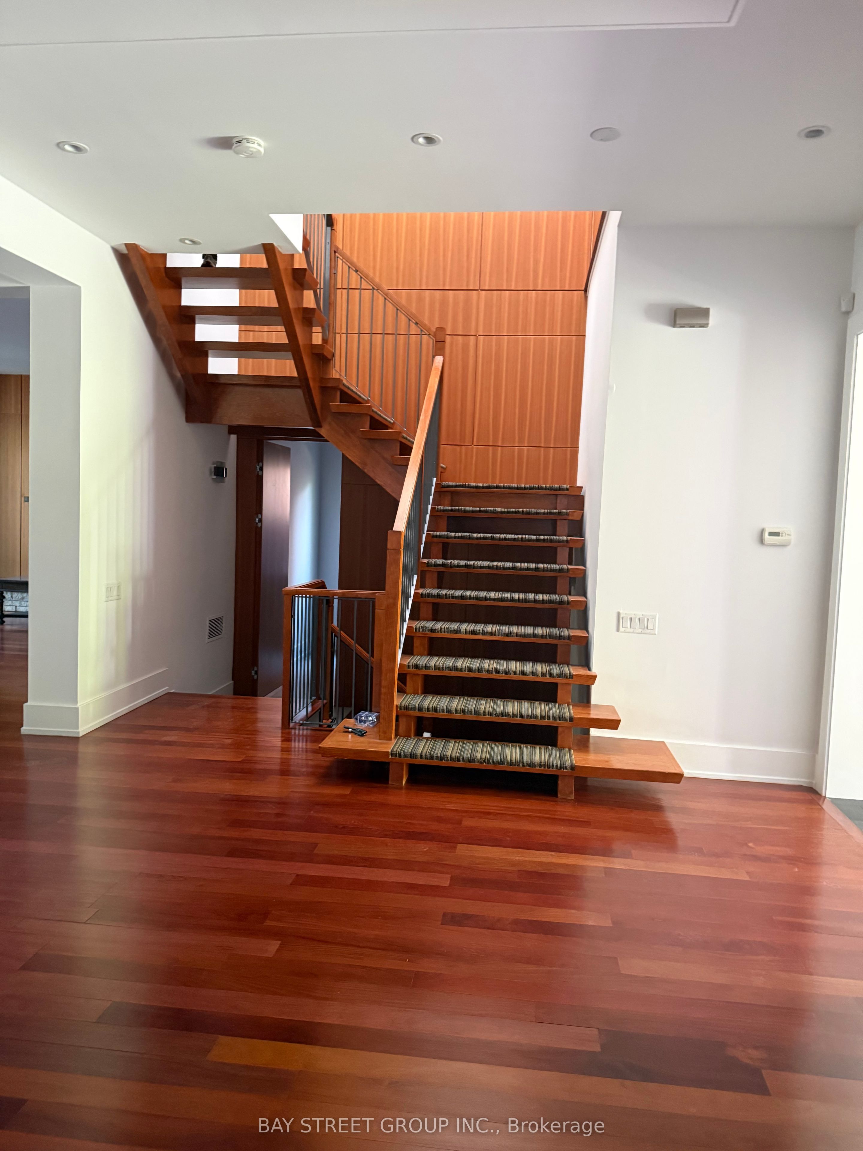 158 Munro Boulevard, Toronto, ON, M2P 1C8 photo 4