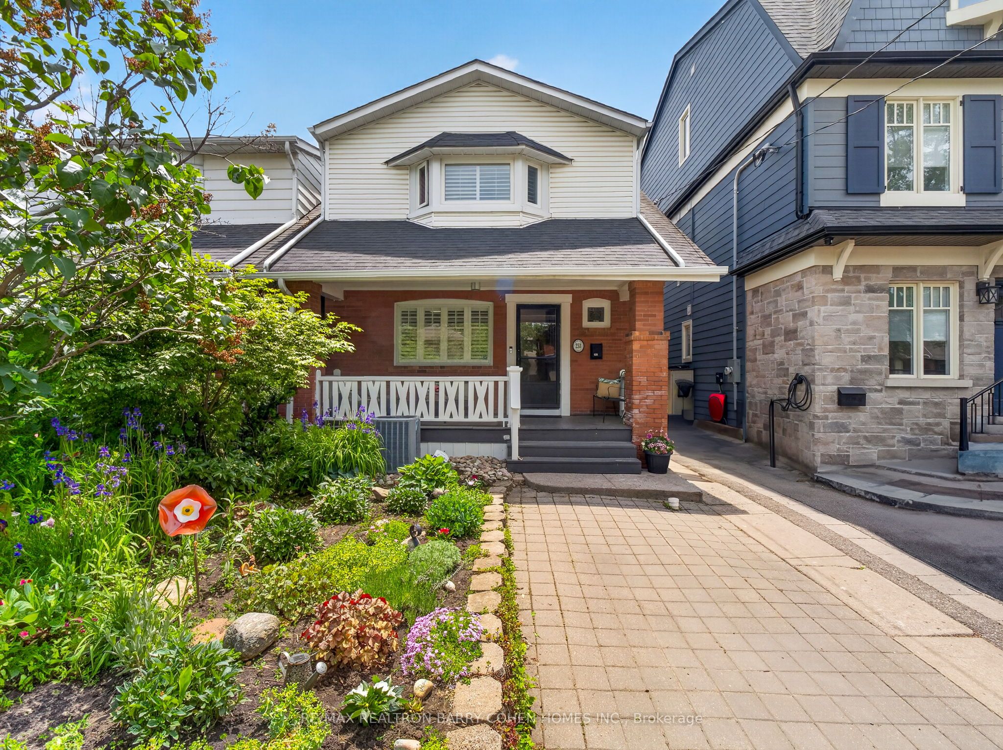 253 Briar Hill Avenue, Toronto, ON, M4R 1J3