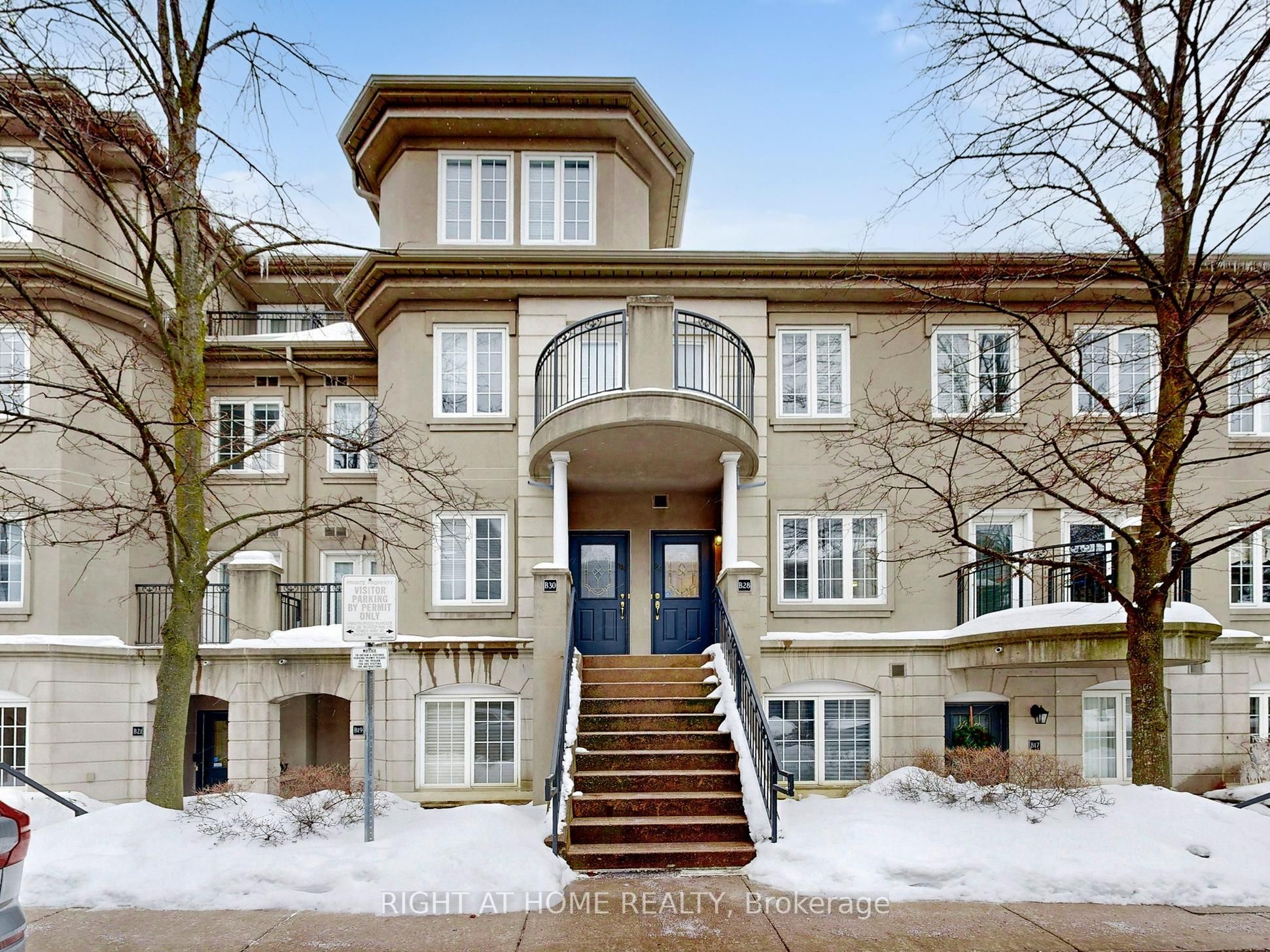 B28-108 Finch Avenue W, Toronto, ON, M2N 6W6