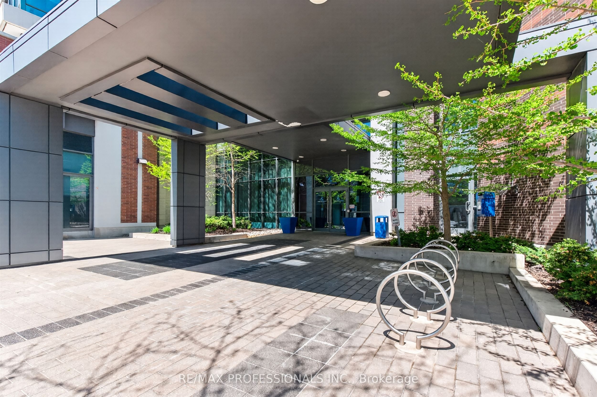 Additional image 3 of 413-1 Hurontario Street, Mississauga, ON, L5G 0A3