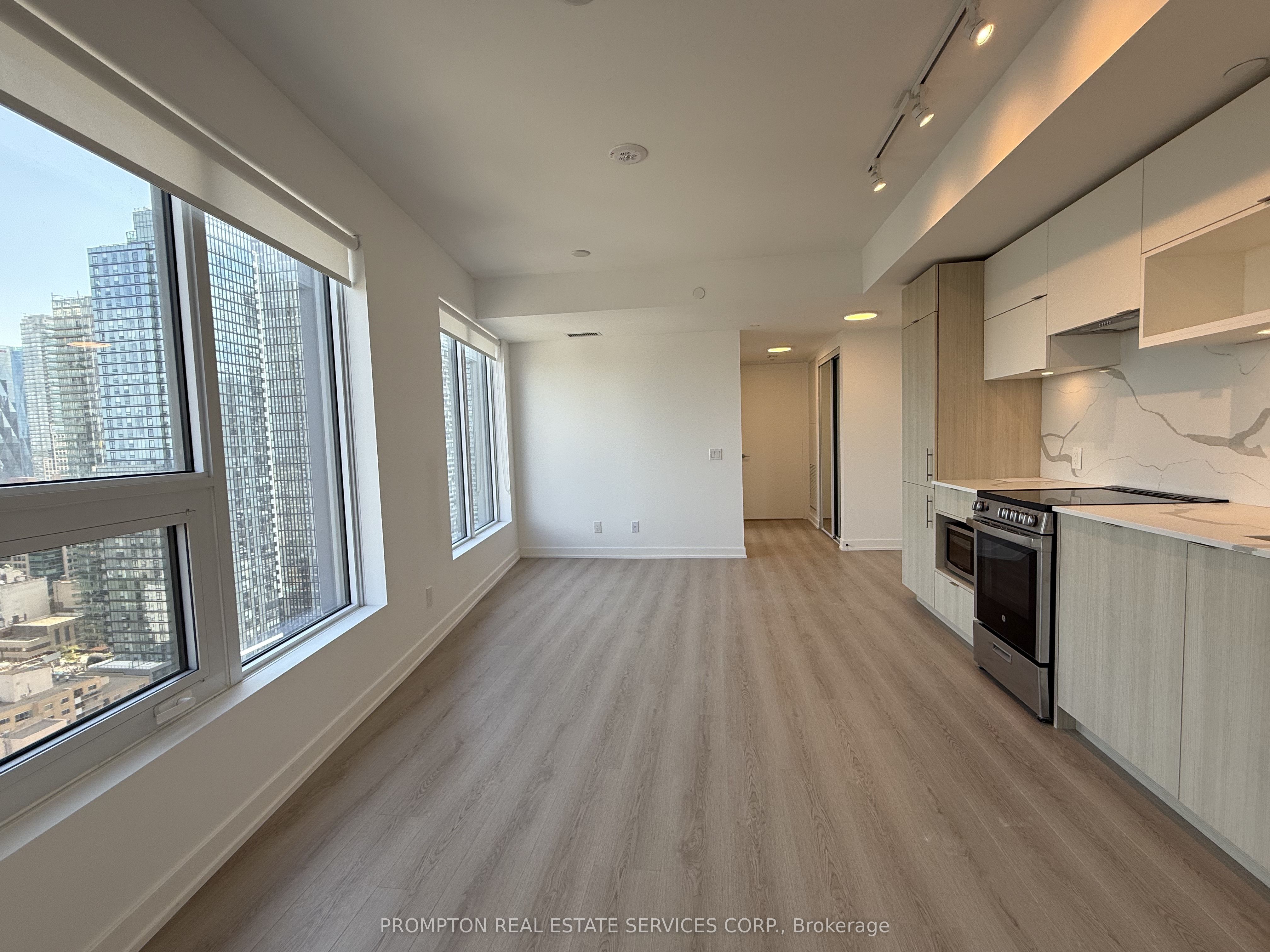3206-100 Queen Street E, Toronto, ON, M5C 0B5