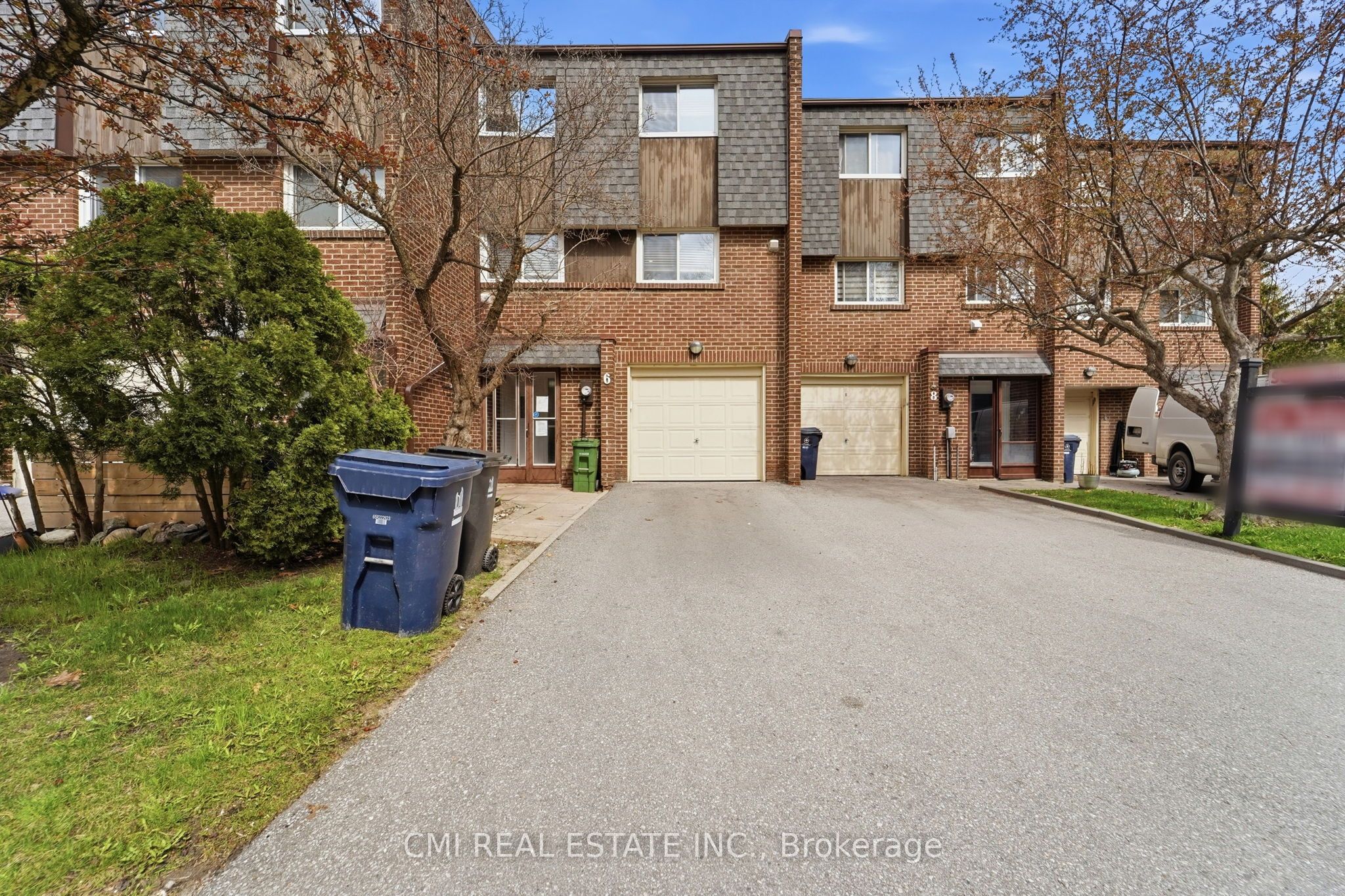 6 Windy Golfway Way, Toronto, ON, M3C 3A7 photo 2