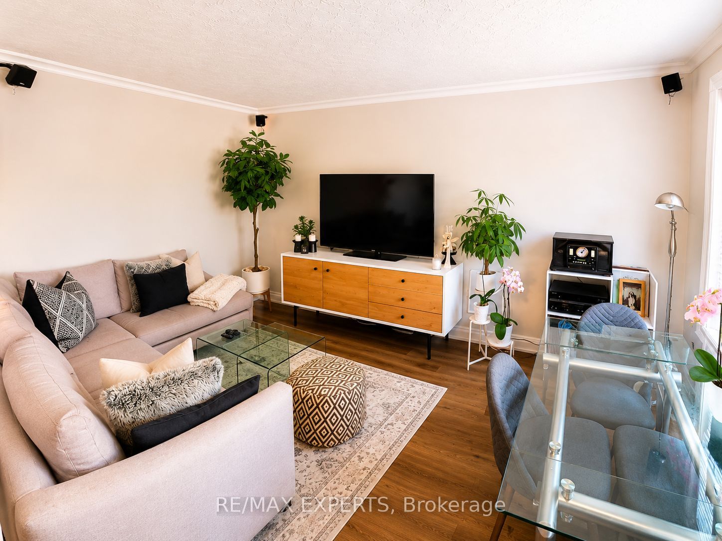 Additional image 2 of 10 Lady Bank Road, Toronto, ON, M8Z 4J5