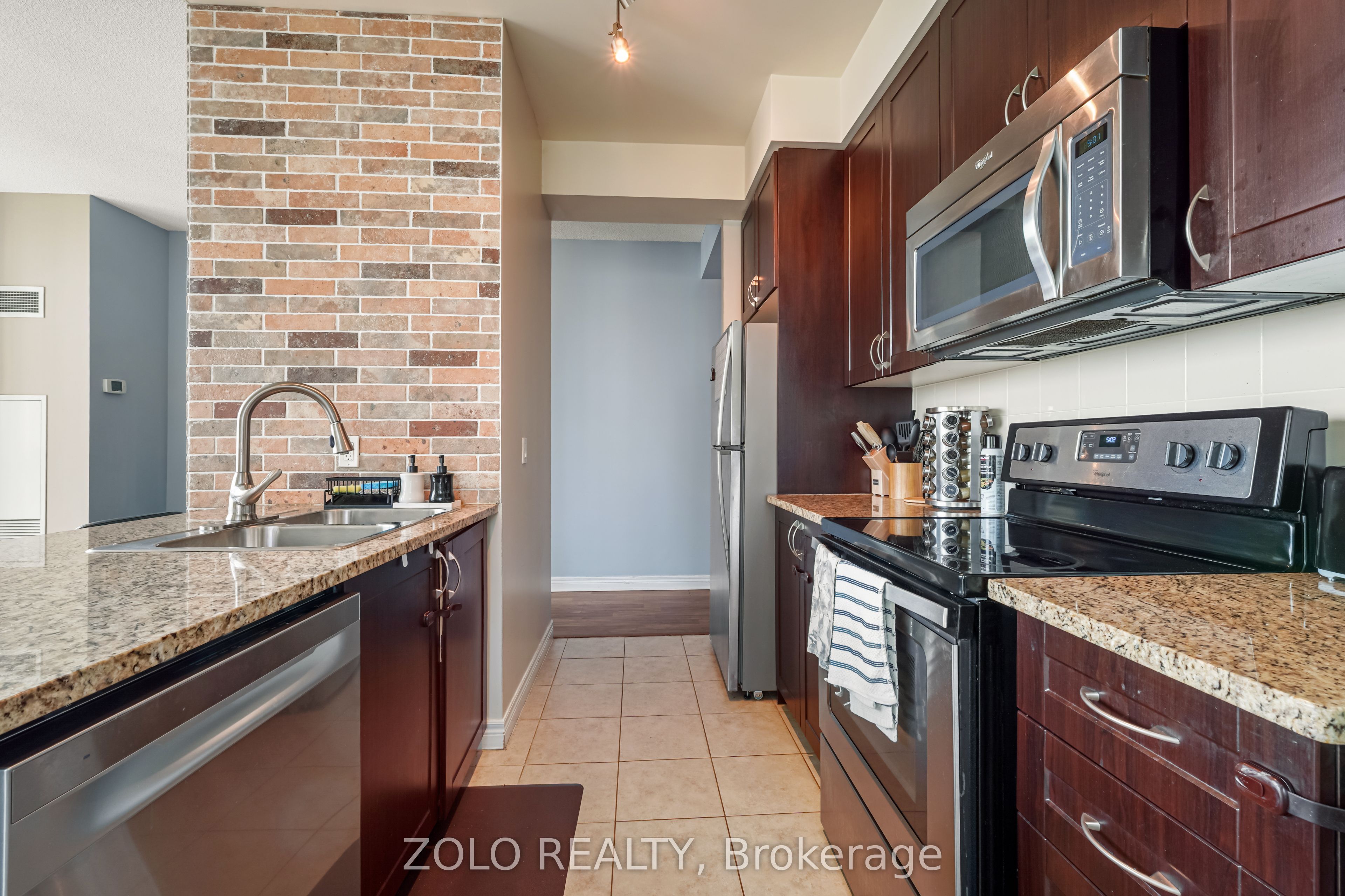 Additional image 5 of 1806-339 Rathburn Road W, Mississauga, ON, L5B 0K6