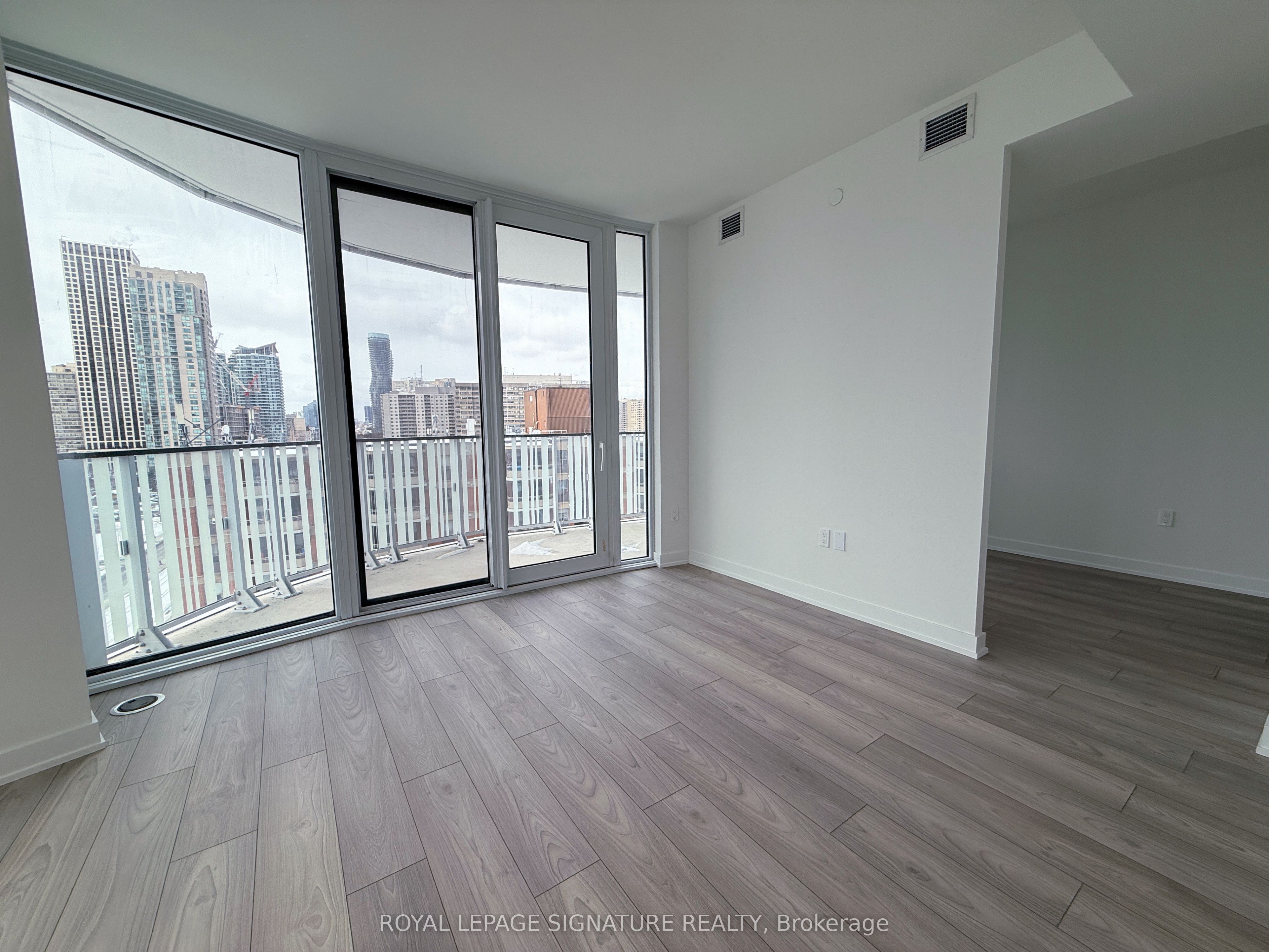 Additional image 6 of 1009-1 Fairview Road E, Mississauga, ON, L5A 0B4