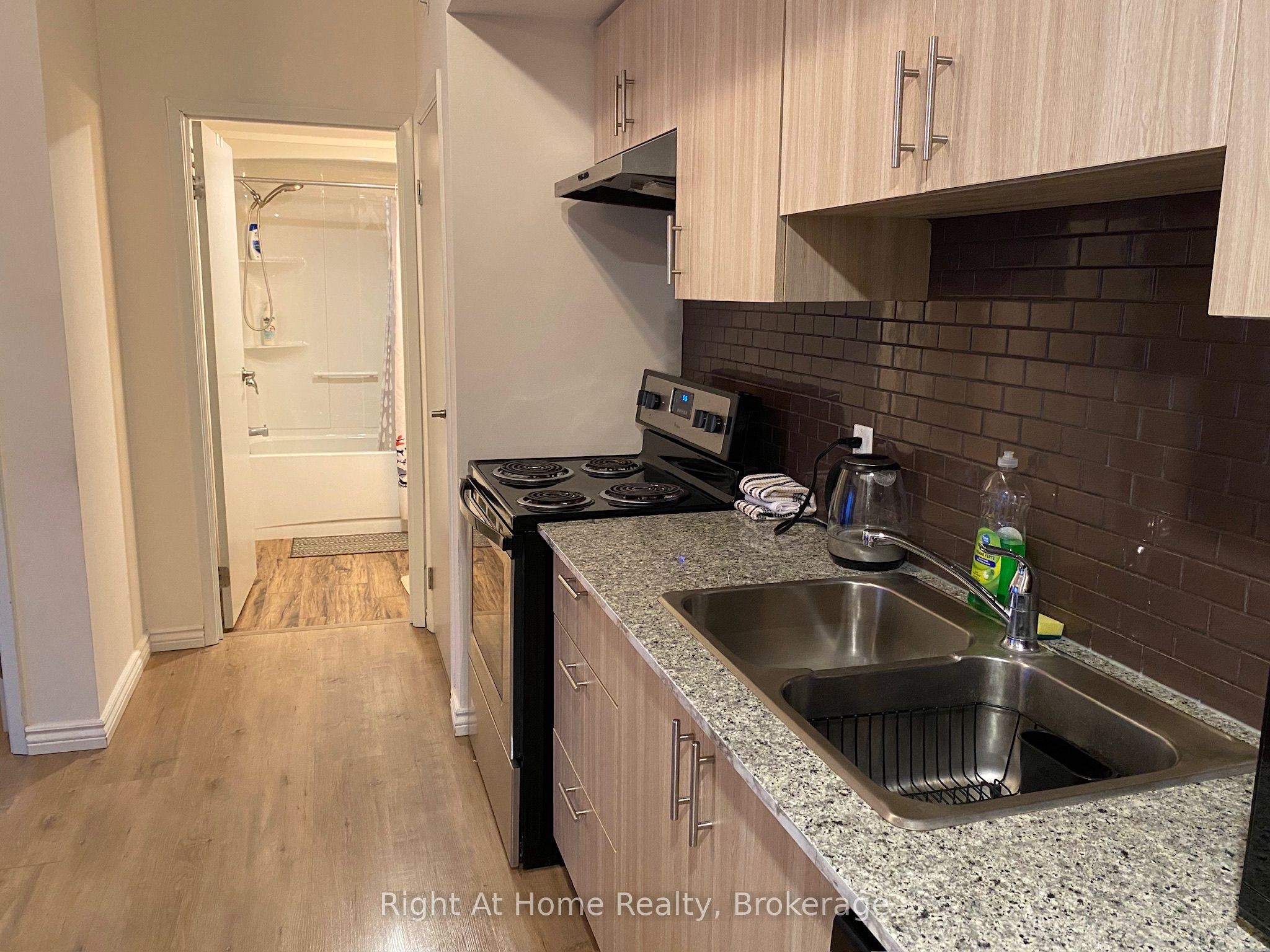 Additional image 2 of F213-275 Larch Street, Waterloo, ON, N2H 0J2