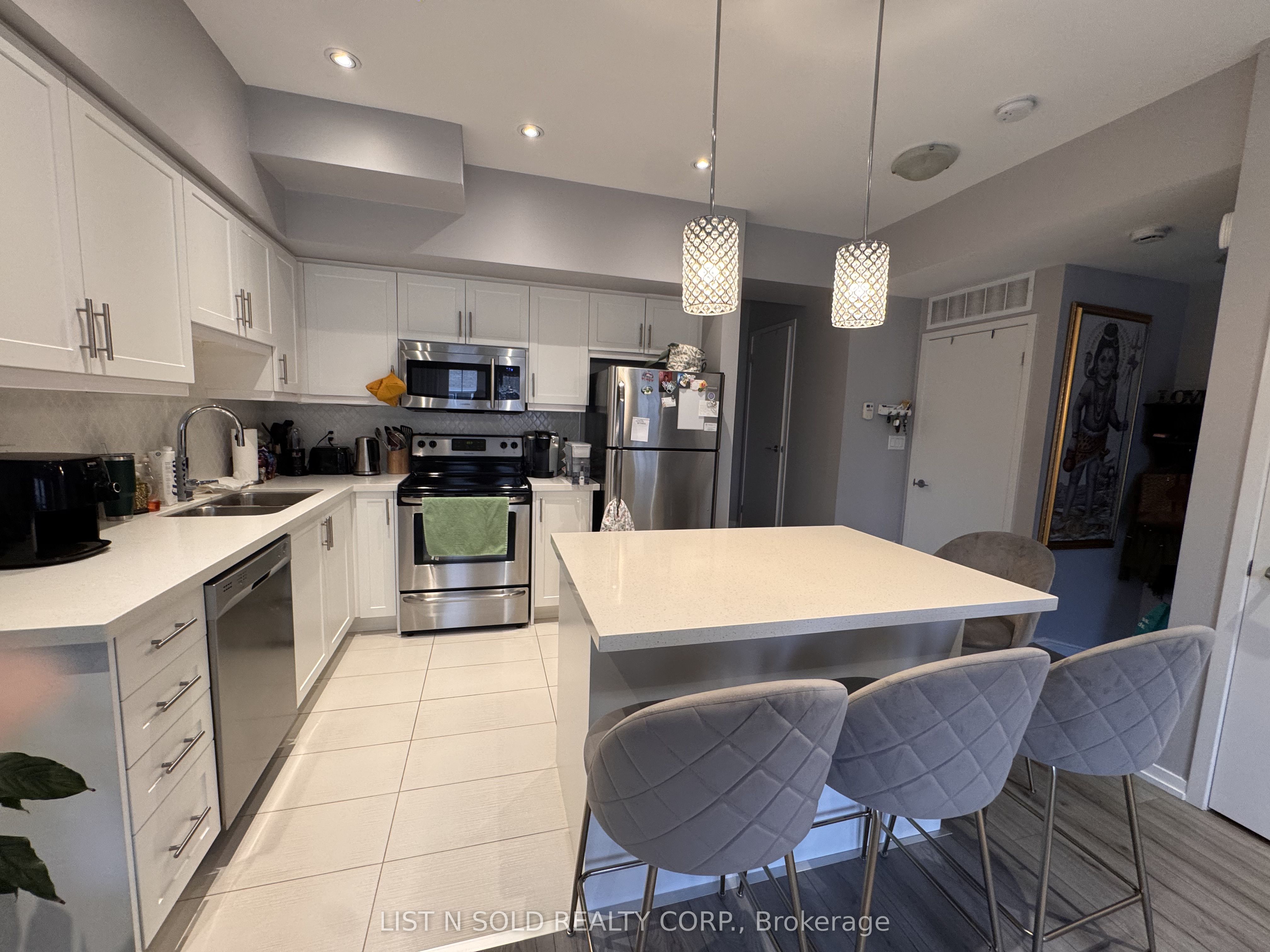 A15-26 Bruce Street, Vaughan, ON, L4L 0H4