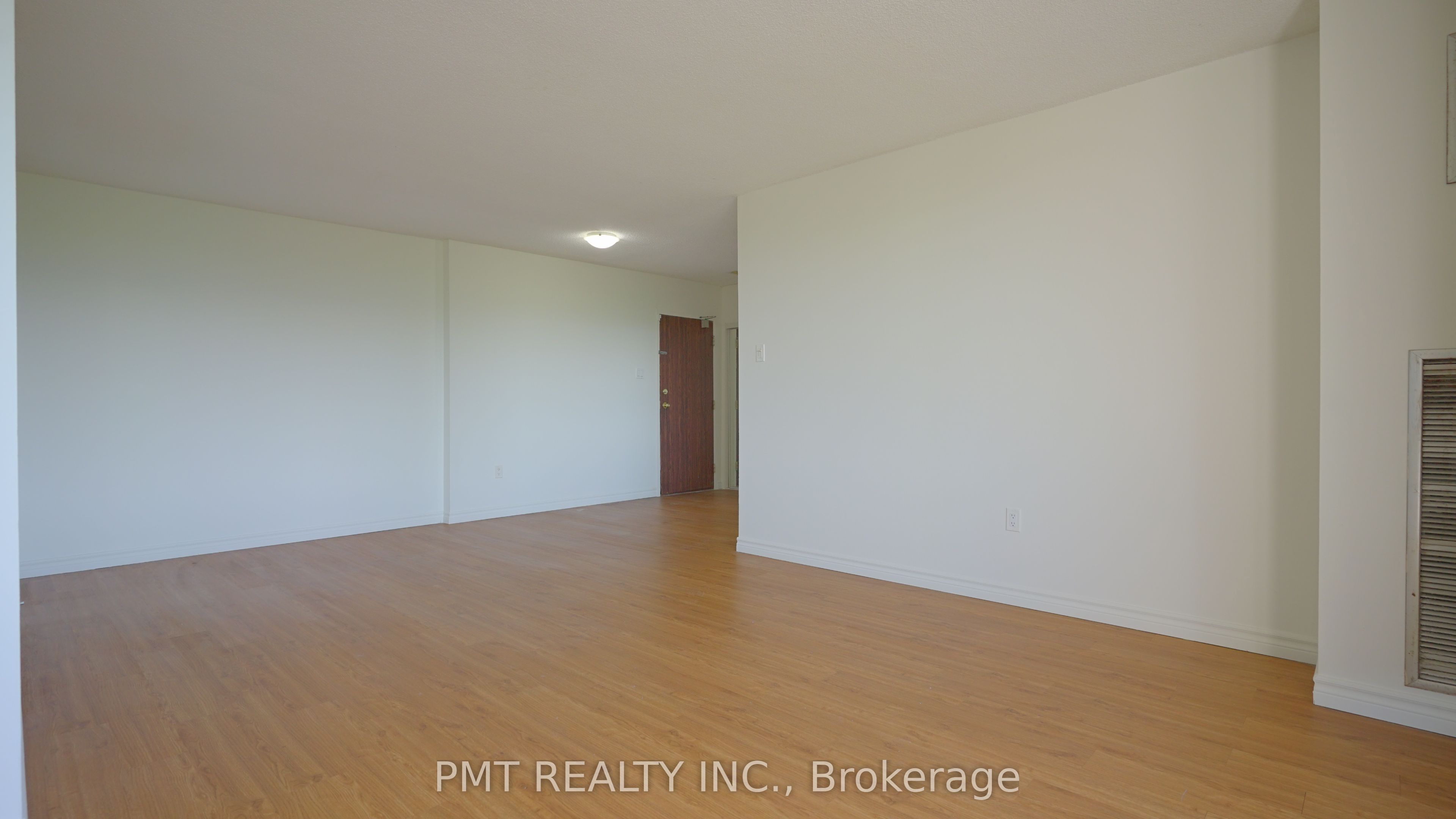 407-301 Prudential Drive, Toronto, ON, M1P 4V3 photo 3
