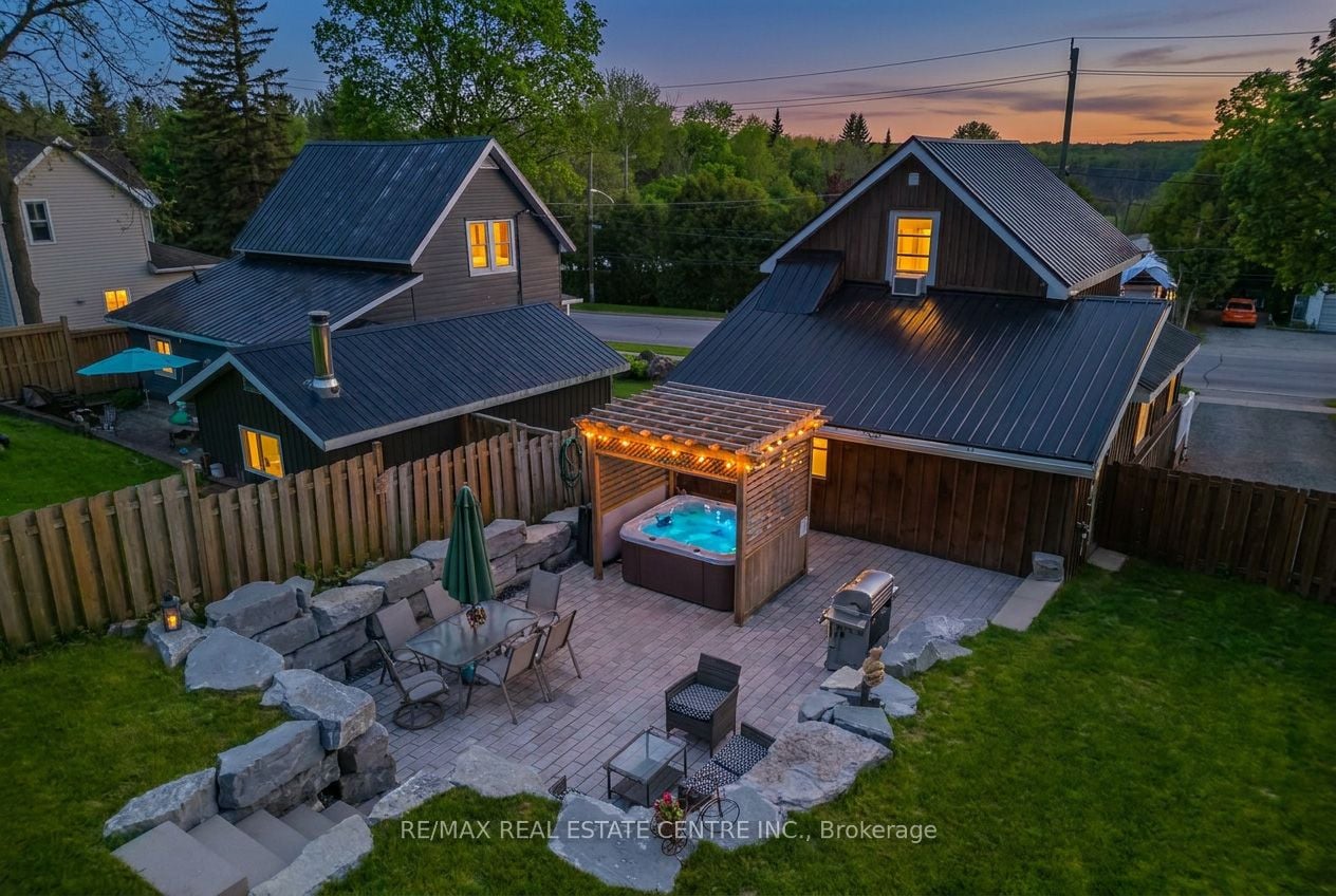 371 William Street, Tay, ON, L0K 2A0 photo 2