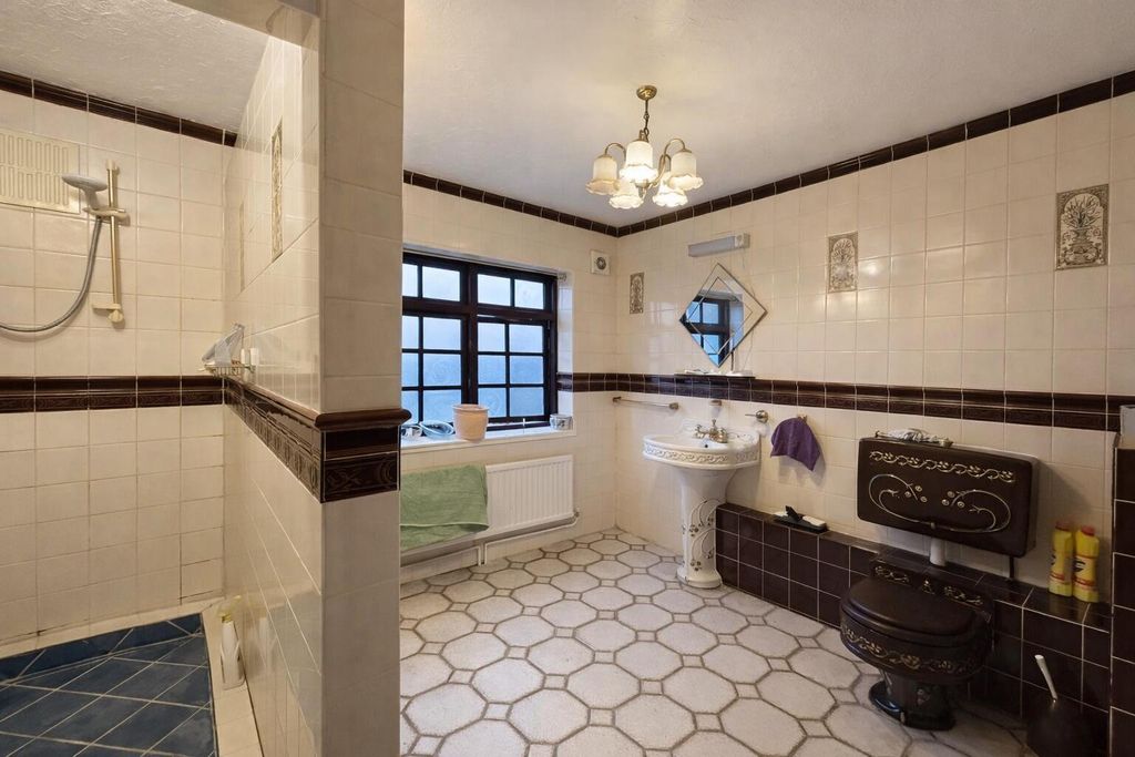 Additional image 18 of 7 bed detached house for saleRochester Road, Halling, Rochester ME2
