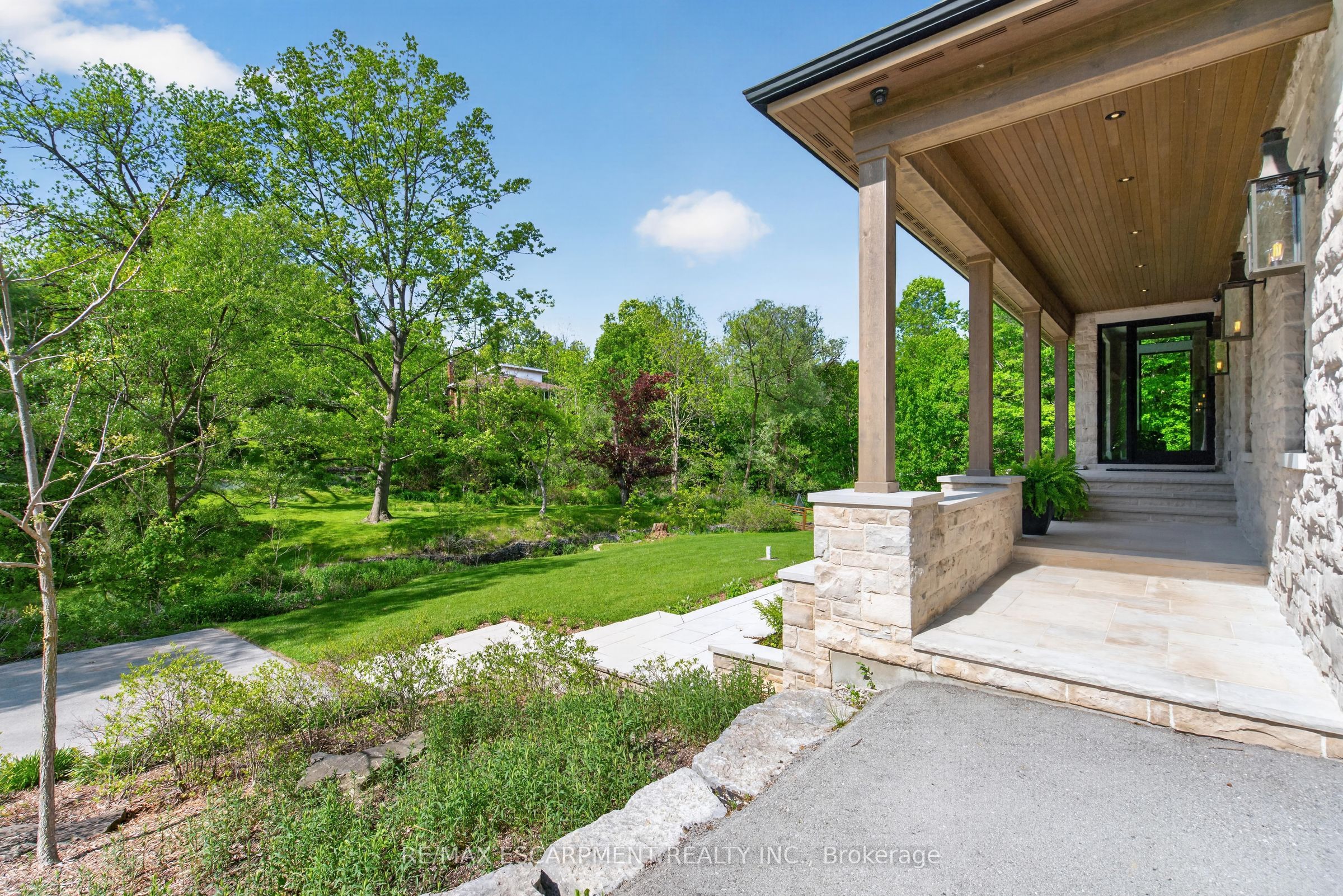 Additional image 3 of 981 Mineral Springs Road, Hamilton, ON, L9H 5E3