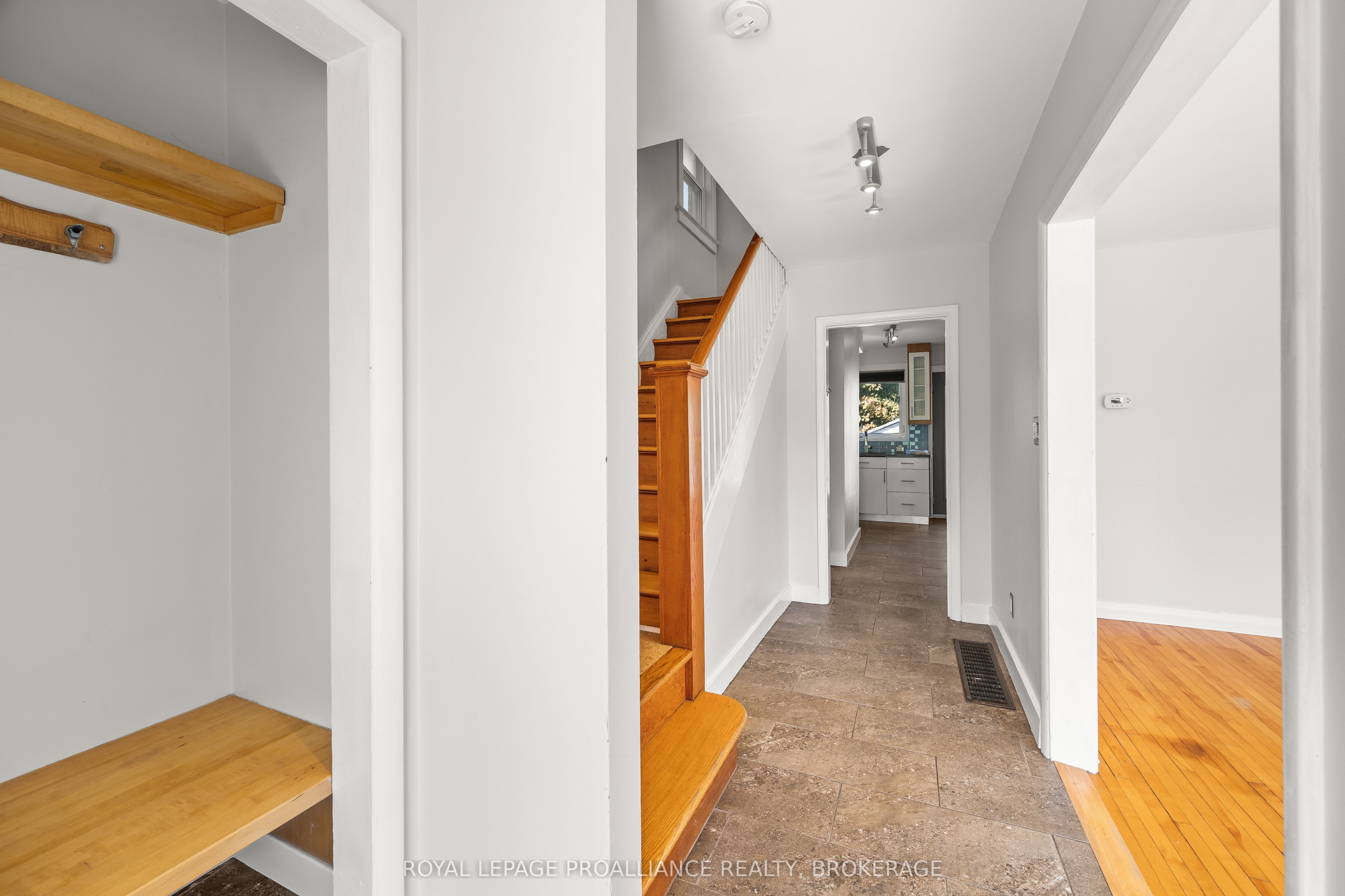 78 Regent Street, Kingston, ON, K7L 4J7 photo 5