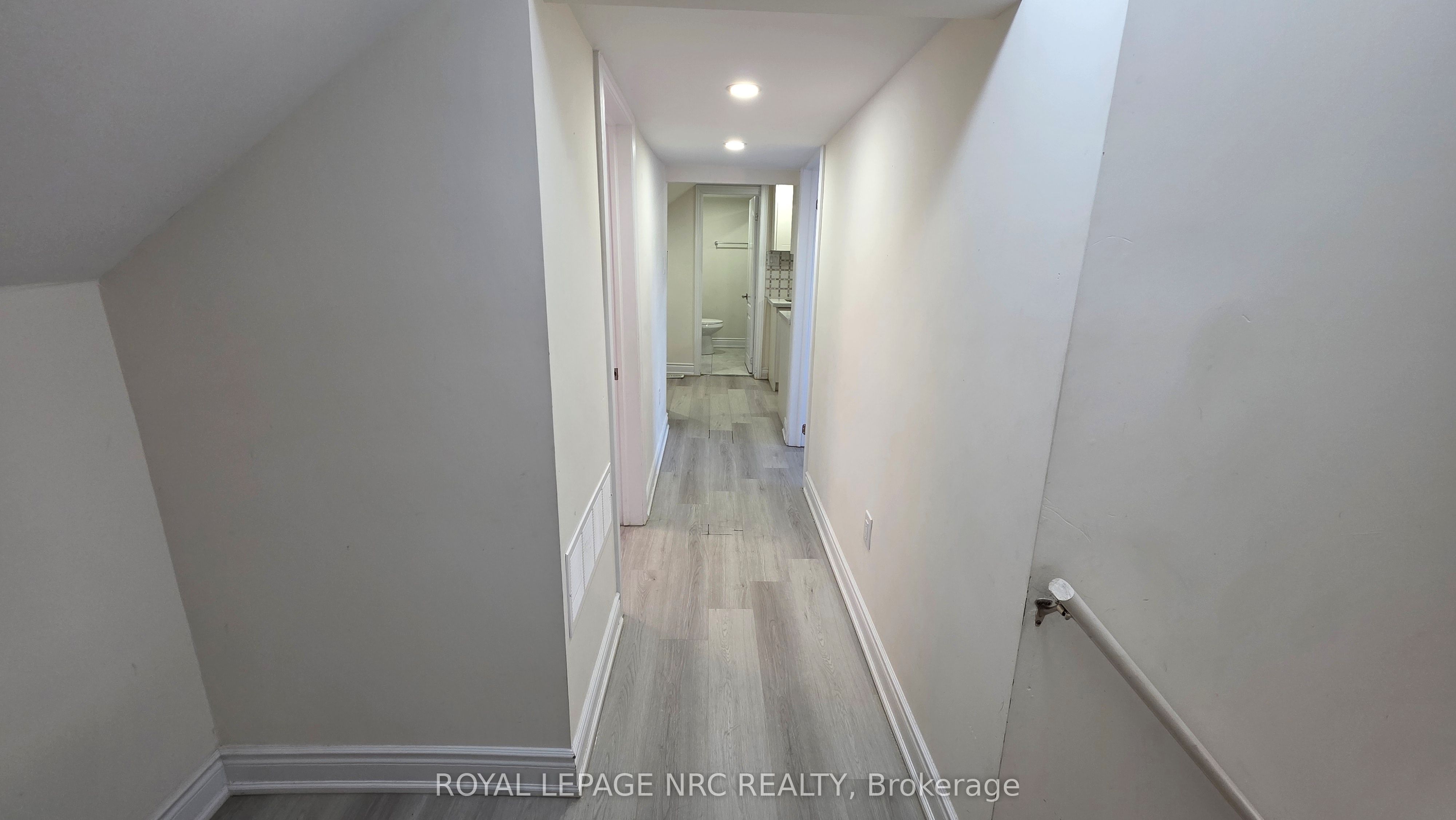 2-69 Vine Street, St. Catharines, ON, L2R 3X9 photo 4