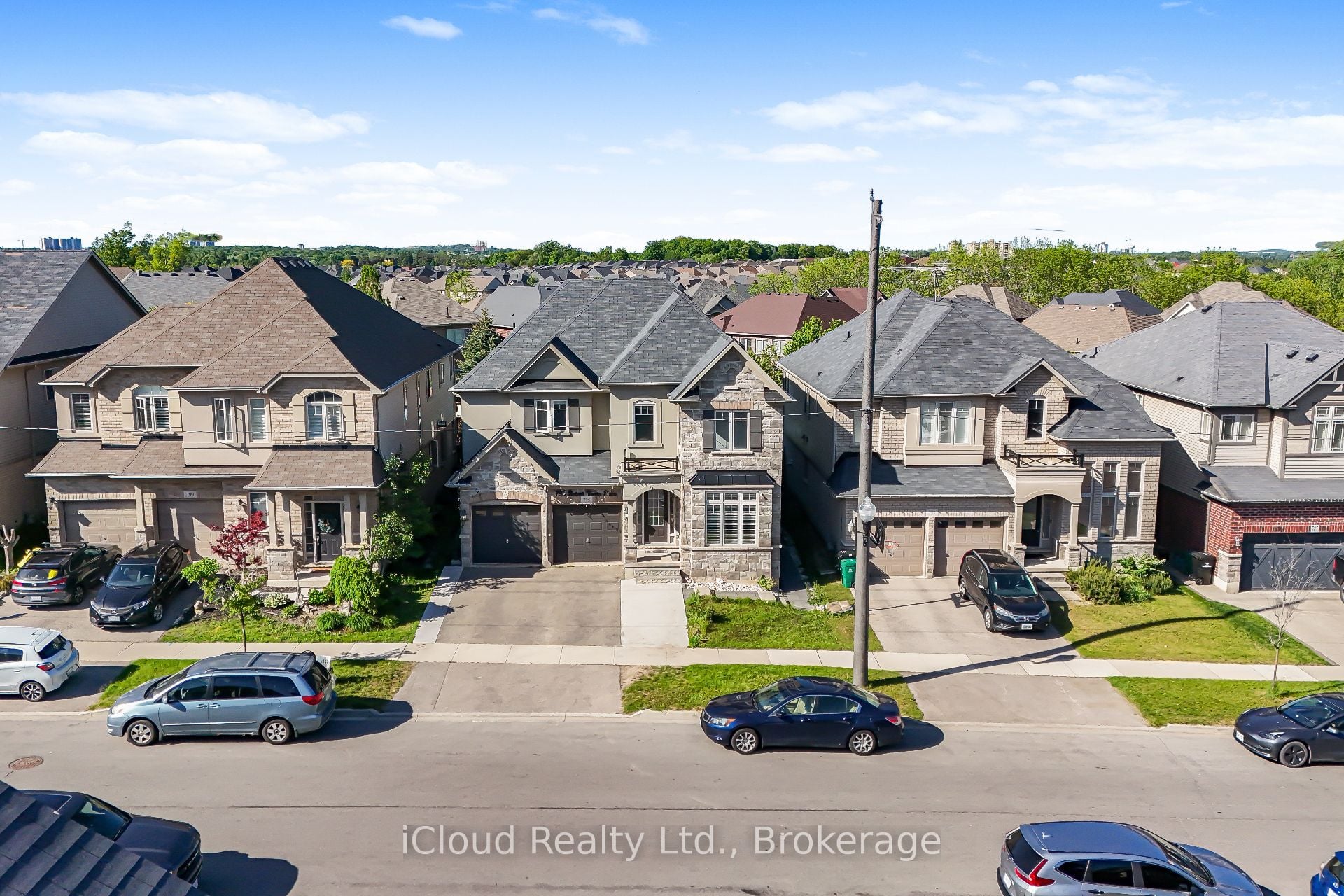 795 Robert Ferrie Drive, Kitchener, ON, N2R 0B9