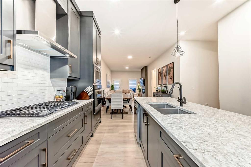 7 Wolf Crescent, Okotoks, AB, T1S5V1 photo 2