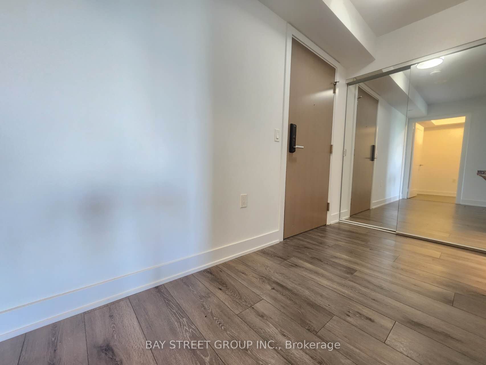 Additional image 3 of 2024-585 Bloor Street E, Toronto, ON, M4W 0B3
