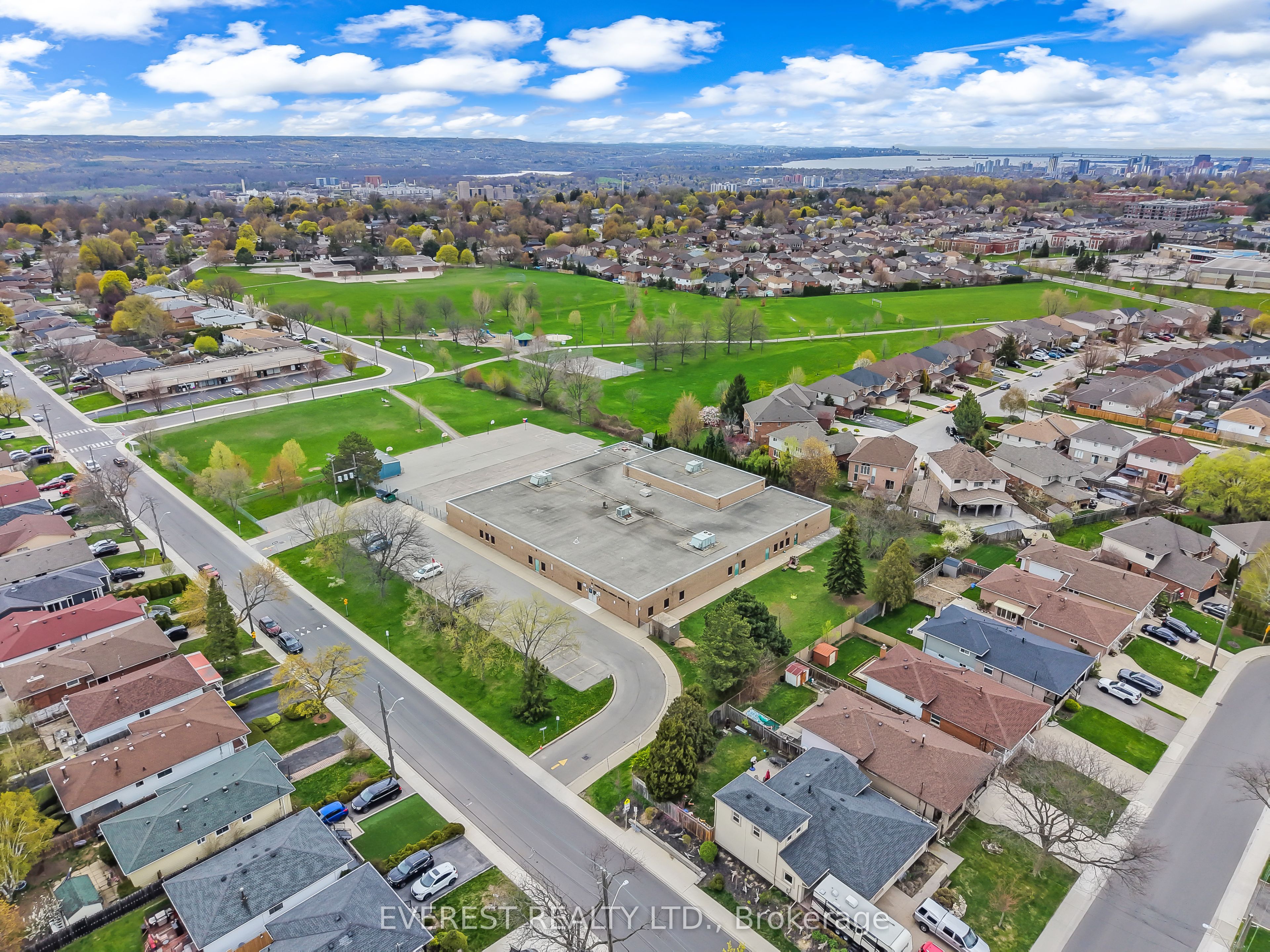 Additional image 5 of 27 Lavina Crescent, Hamilton, ON, L9C 5S7