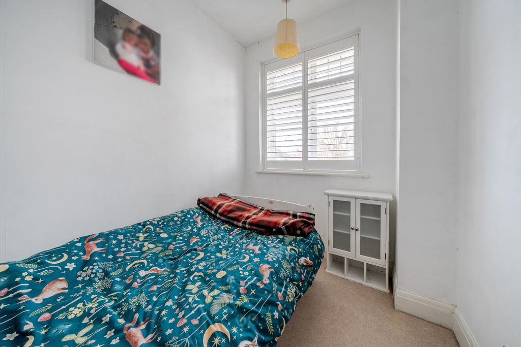 Additional image 18 of 4 bed semi-detached house for saleEverard Avenue, Hayes, Kent BR2