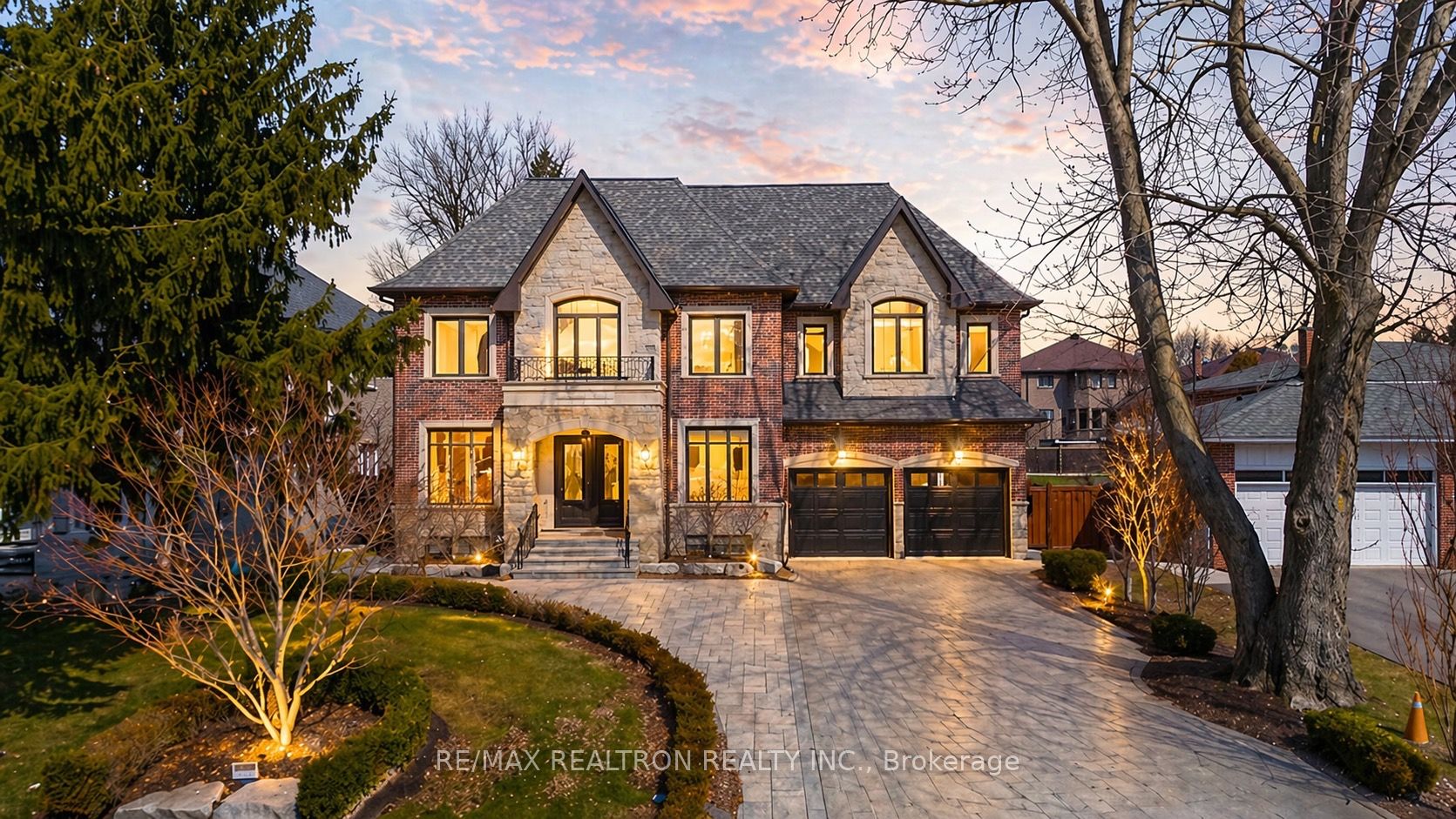 74 Yongehurst Road, Richmond Hill, ON, L4C 3T2
