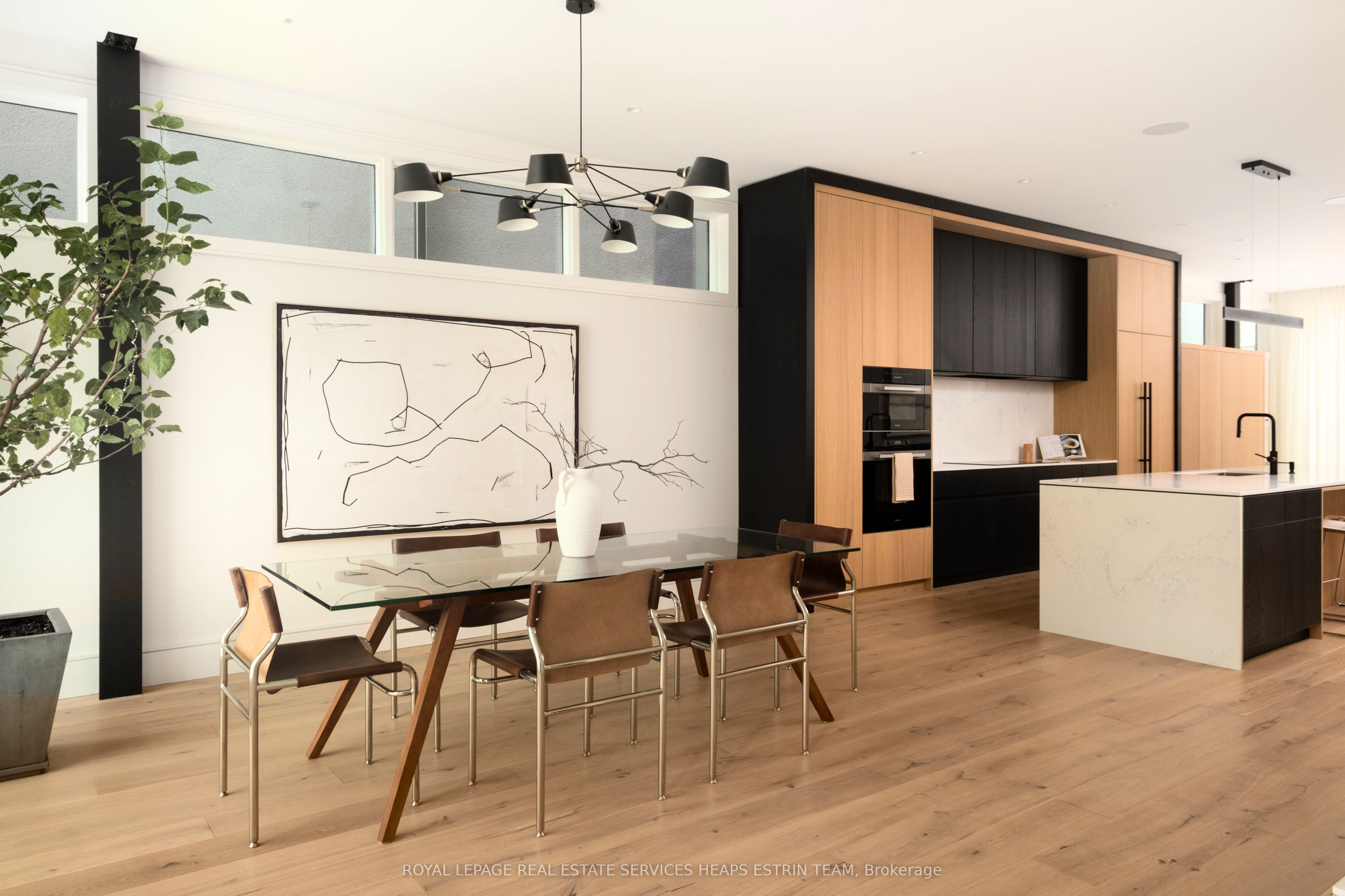 18 Gormley Avenue, Toronto, ON, M4V 1Y8 photo 5