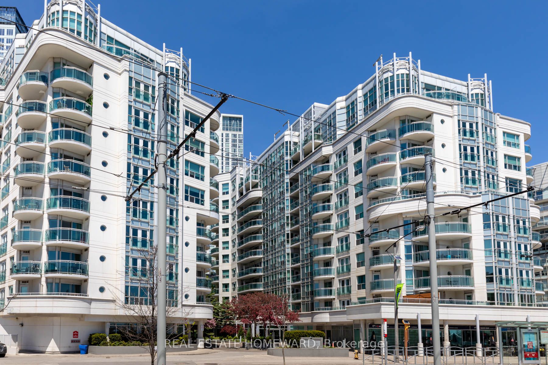 101-600 Queens Quay N/a W, Toronto, ON, M5V 3M3