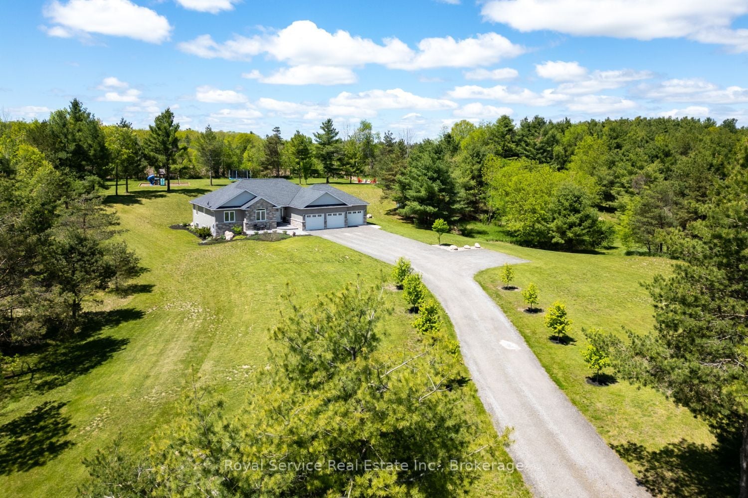 130 County 10 Road, Cavan Monaghan, ON, L0A 1G0