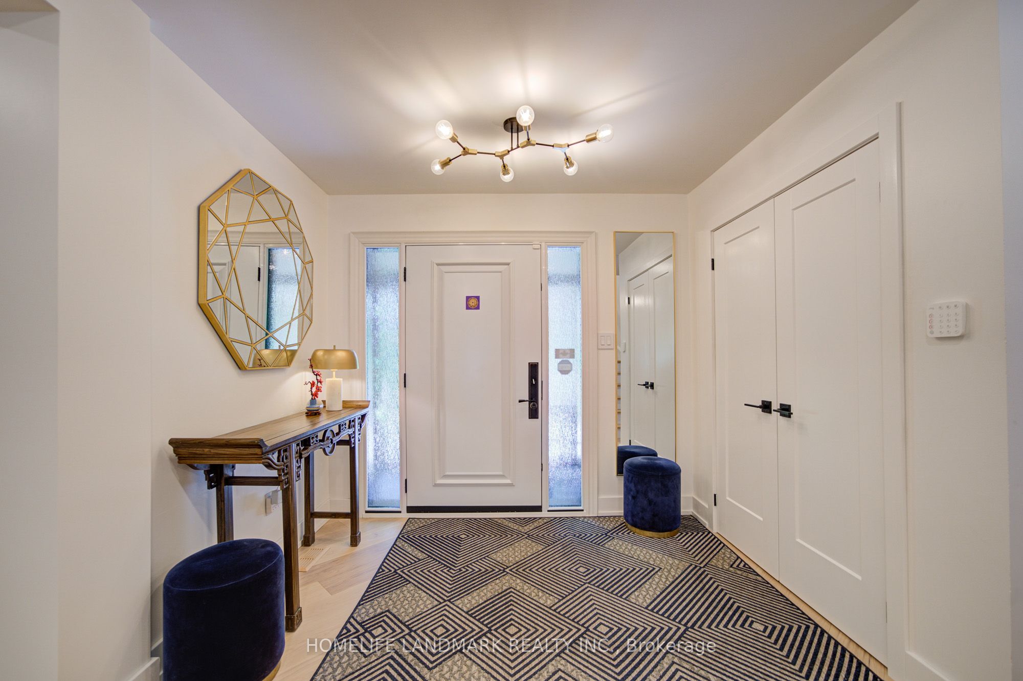 Additional image 4 of 1360 Old English Lane, Oakville, ON, L6M 2P8
