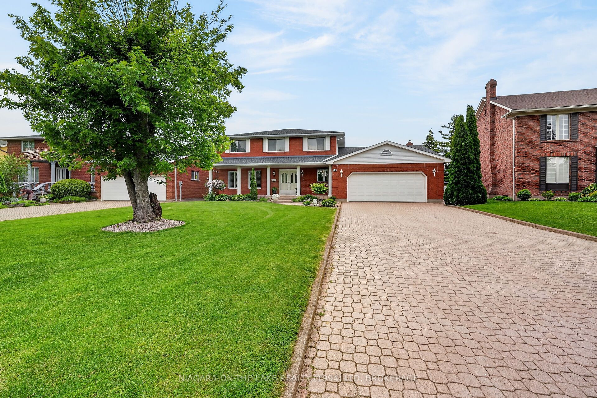 24 Renfrew Drive, Thorold, ON, L2V 4E7 photo 2