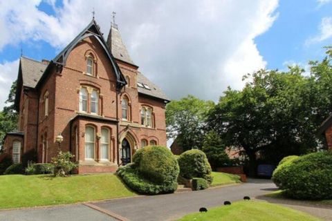 Charlton Avenue, Prestwich M25