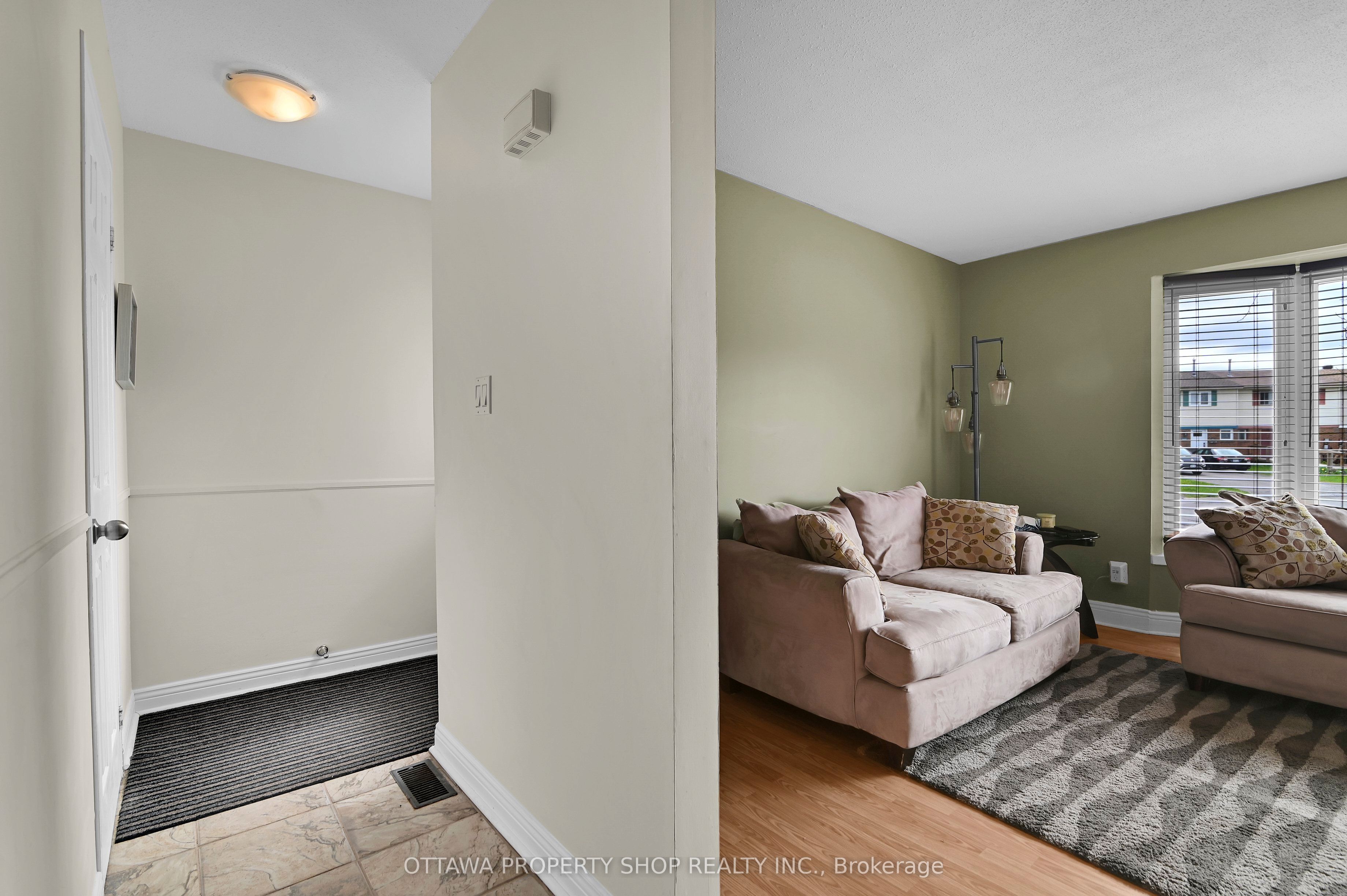 Additional image 4 of 202 Rosemary Gardens, Ottawa, ON, K1E 1Y8