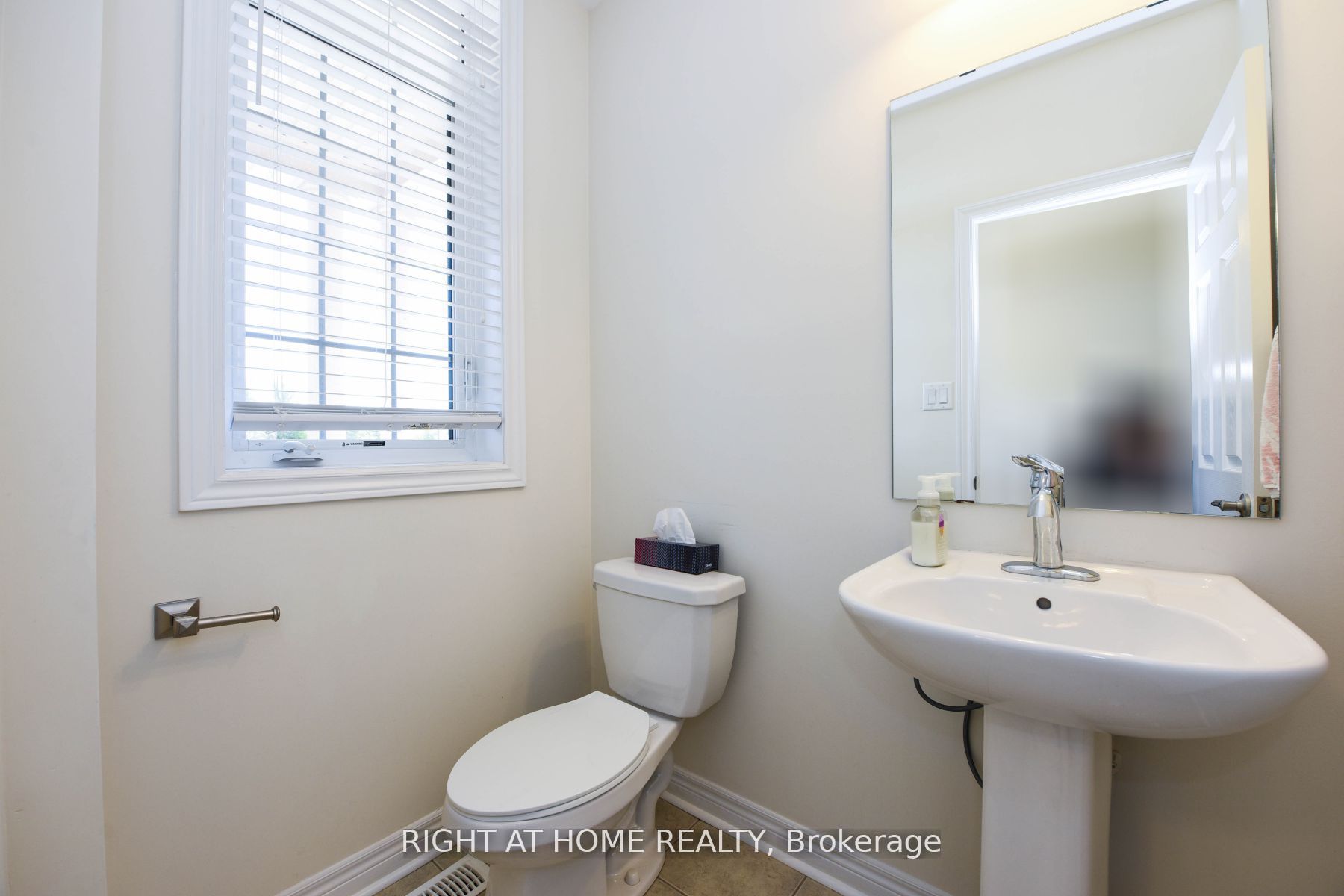 Additional image 4 of 245 Sarah Cline Drive, Oakville, ON, L6M 0V3