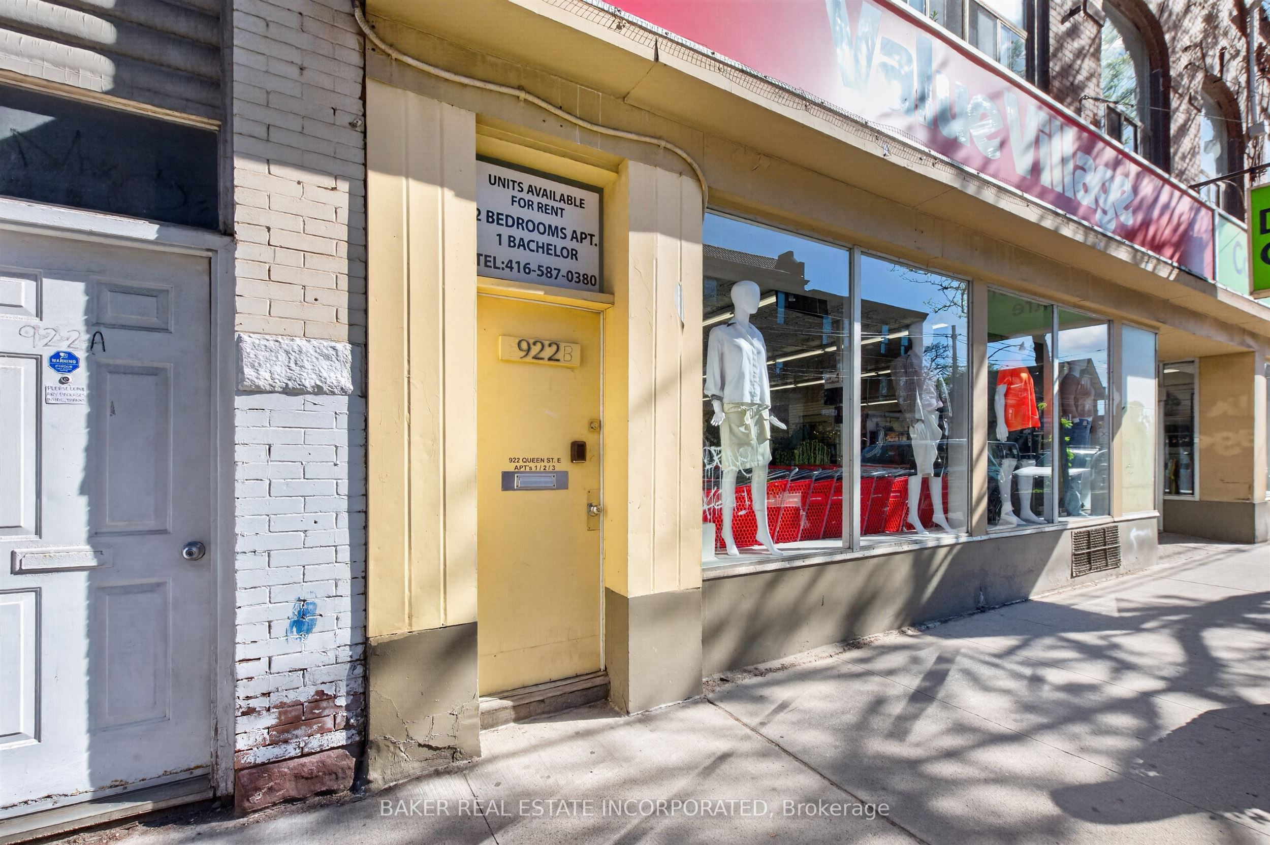 2-922 Queen Street E, Toronto, ON, M4M 1J5