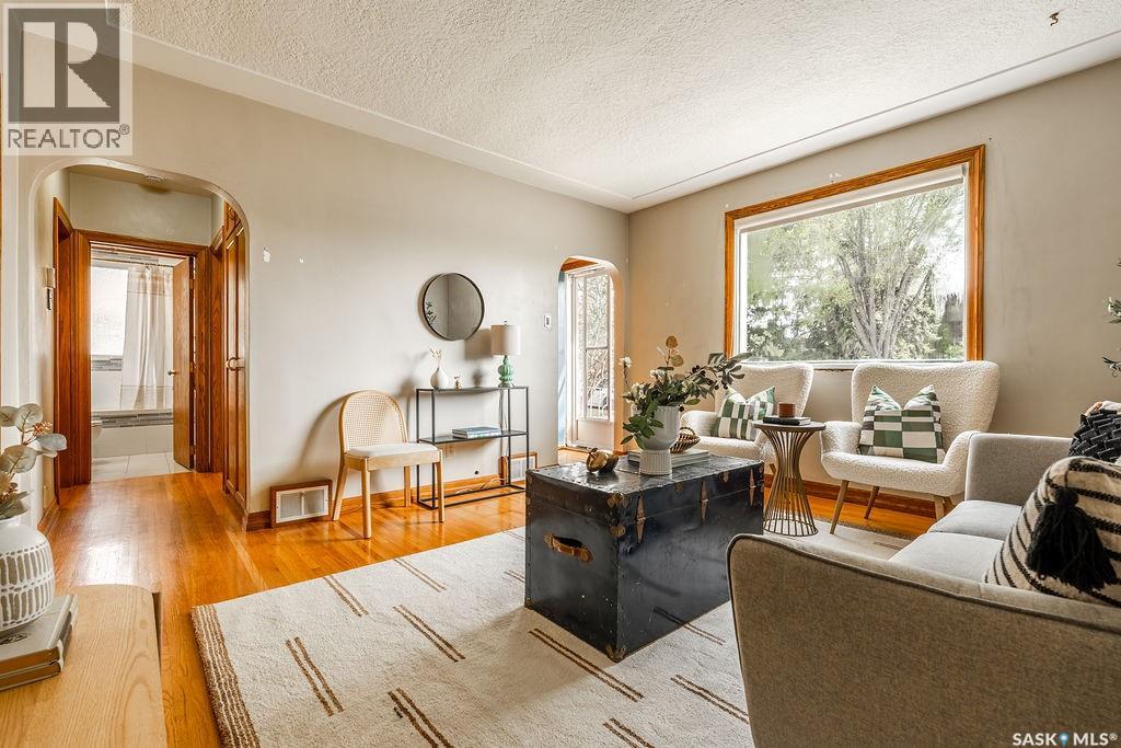 901 1st Street E, Saskatoon, SK, S7H1T2 photo 5