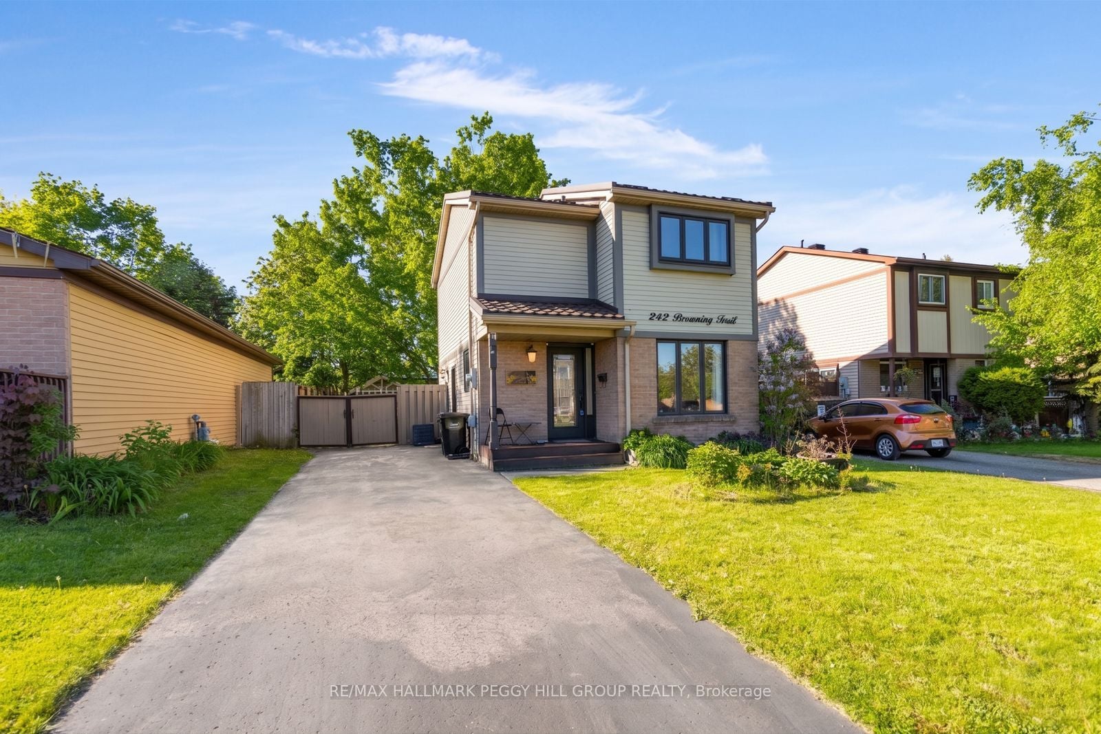 242 Browning Trail, Barrie, ON, L4N 5C1
