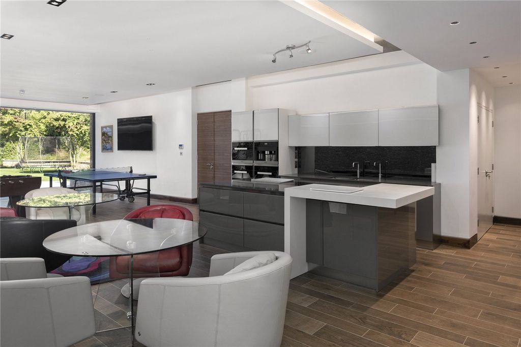 Additional image 22 of 7 bed detached house for saleThe Warren, Radlett, Hertfordshire WD7