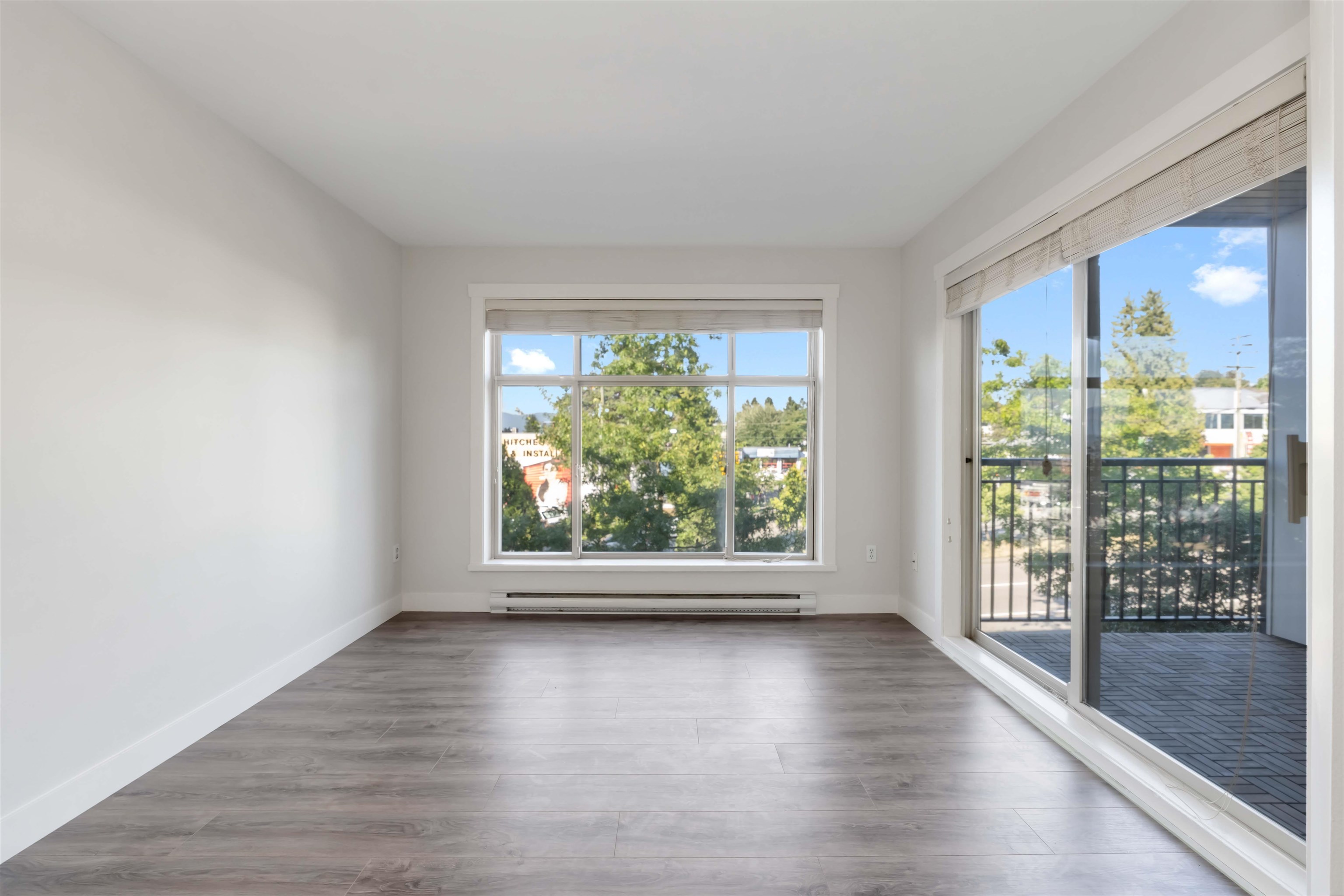 Additional image 3 of 215-13555 Gateway Drive, Surrey, BC, V3T 0B5