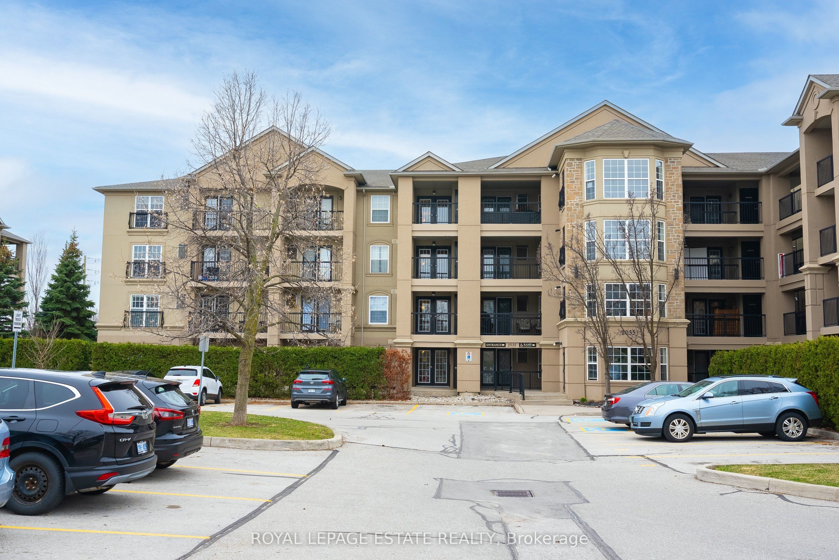 101-2035 Appleby Line, Burlington, ON, L7L 7G8