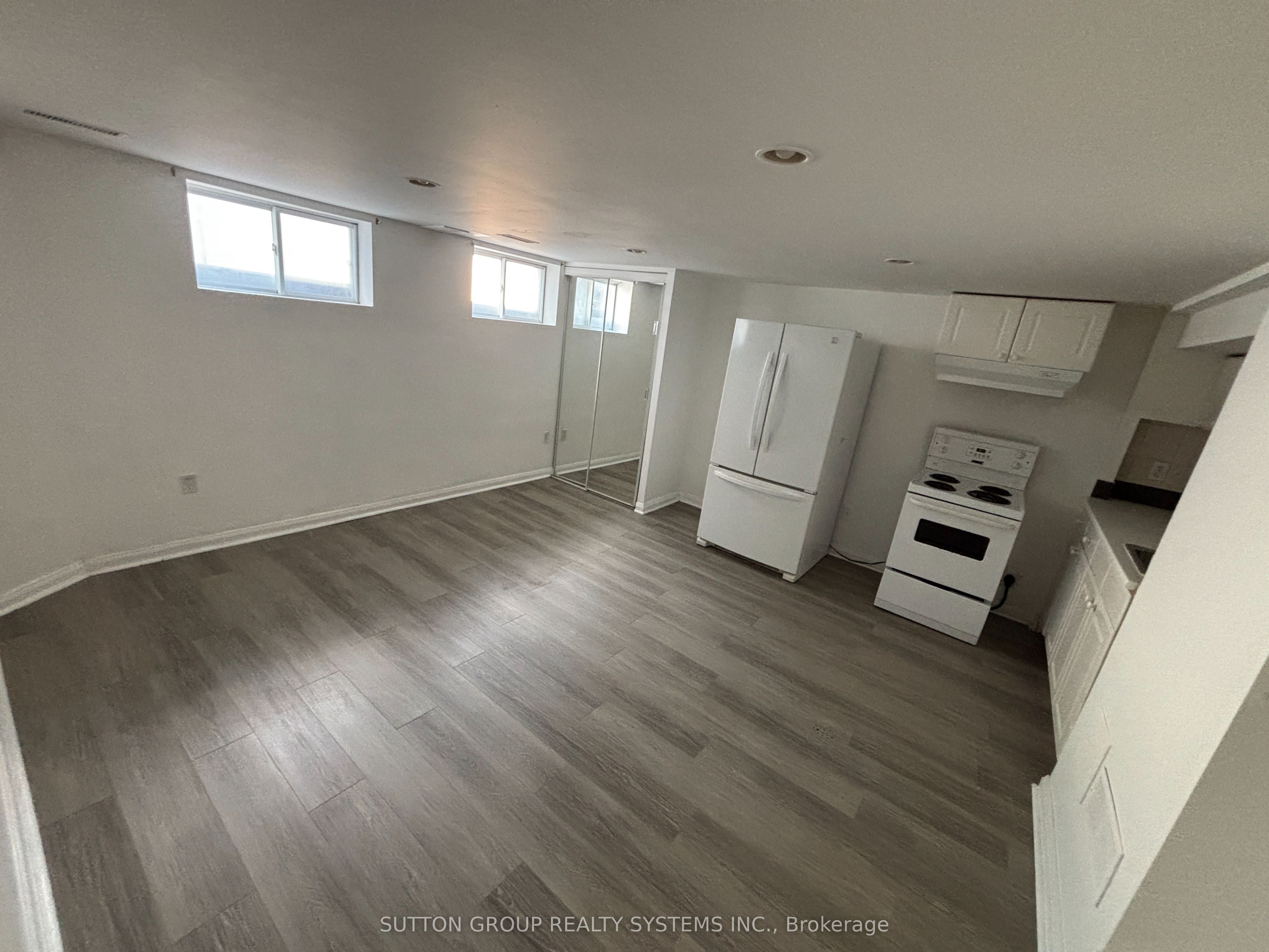 B3-83 Dawes (basement) Road, Toronto, ON, M4C 5B2 photo 5