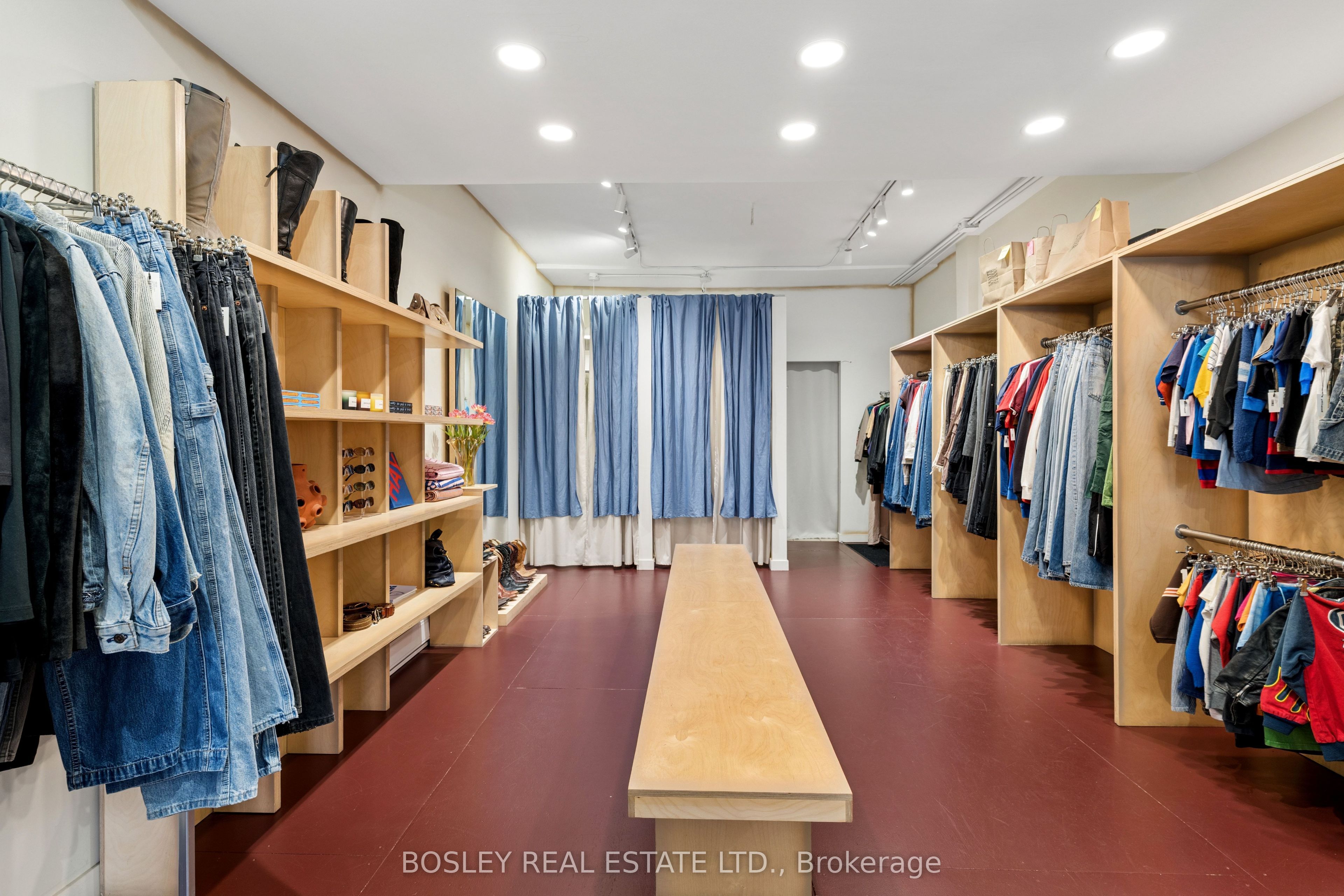 1167 Dundas Street W, Toronto, ON, M6J 1X3 photo 4